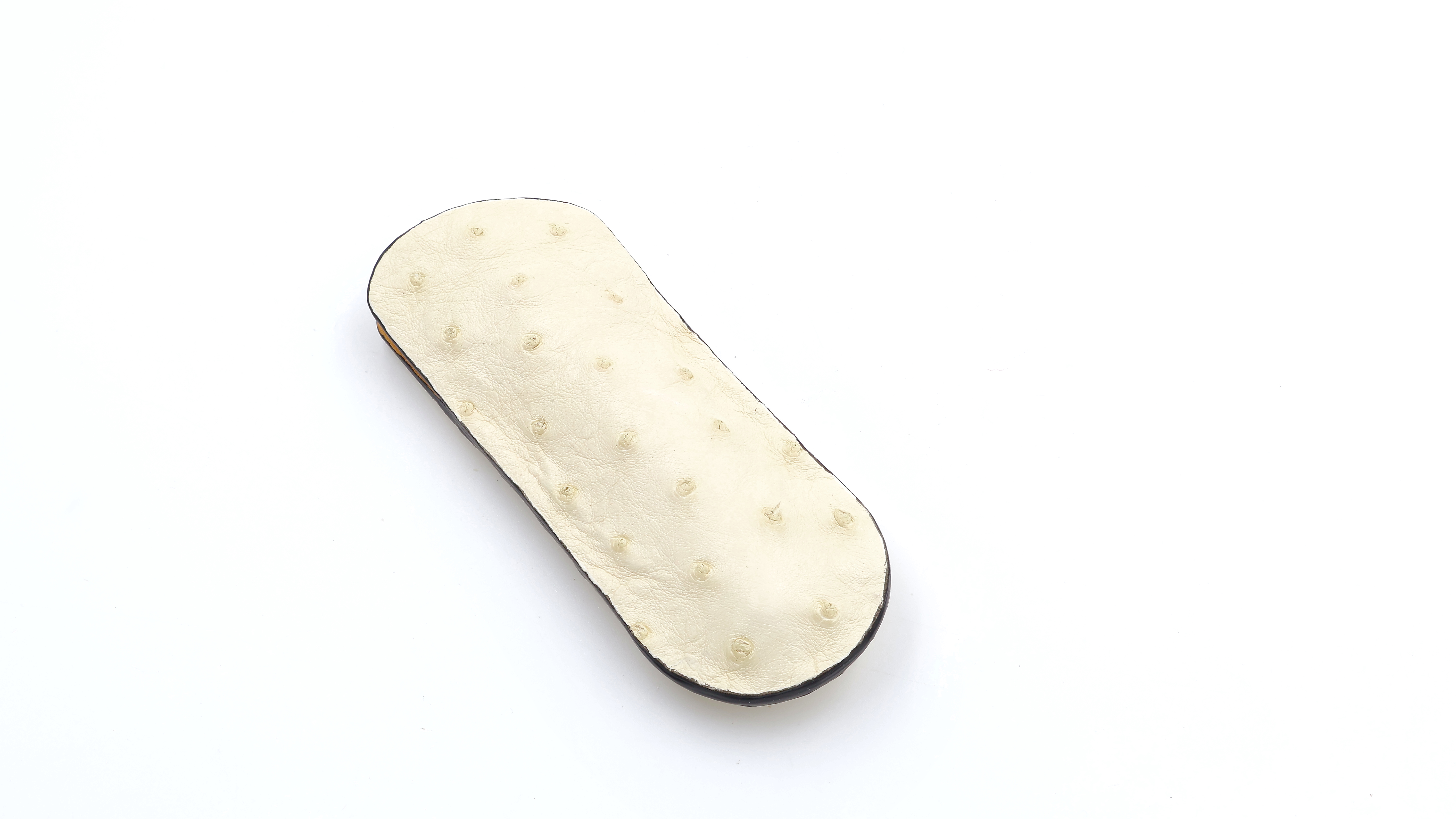 Atelier N°7 ostrich leather ivory 14 cm