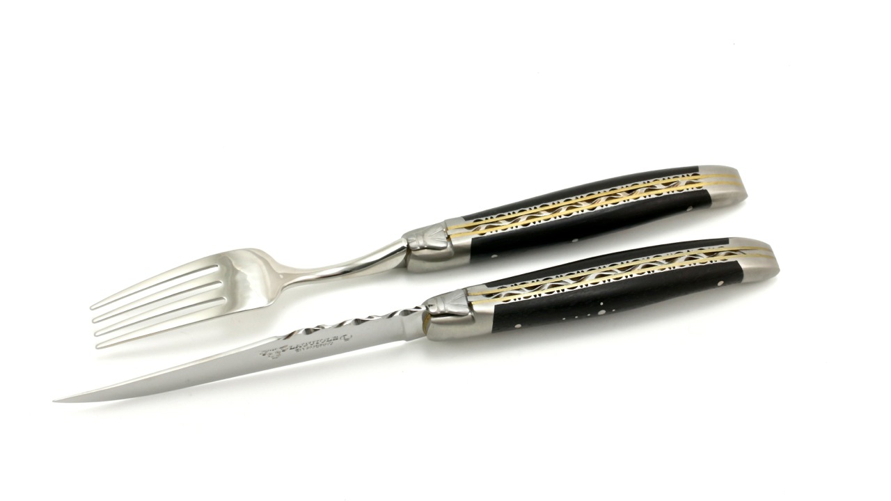 Besteck-Set-Doppelplatinen-2 Laguiole en Aubrac 1 double plate steak knife + 1 fork  set ebony mat