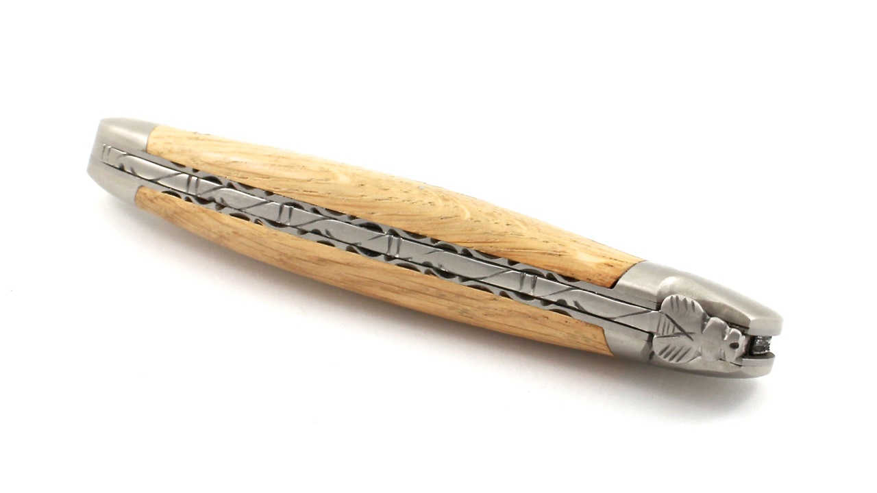 Laguiole en Aubrac guillochierte Platine Eiche 12 cm