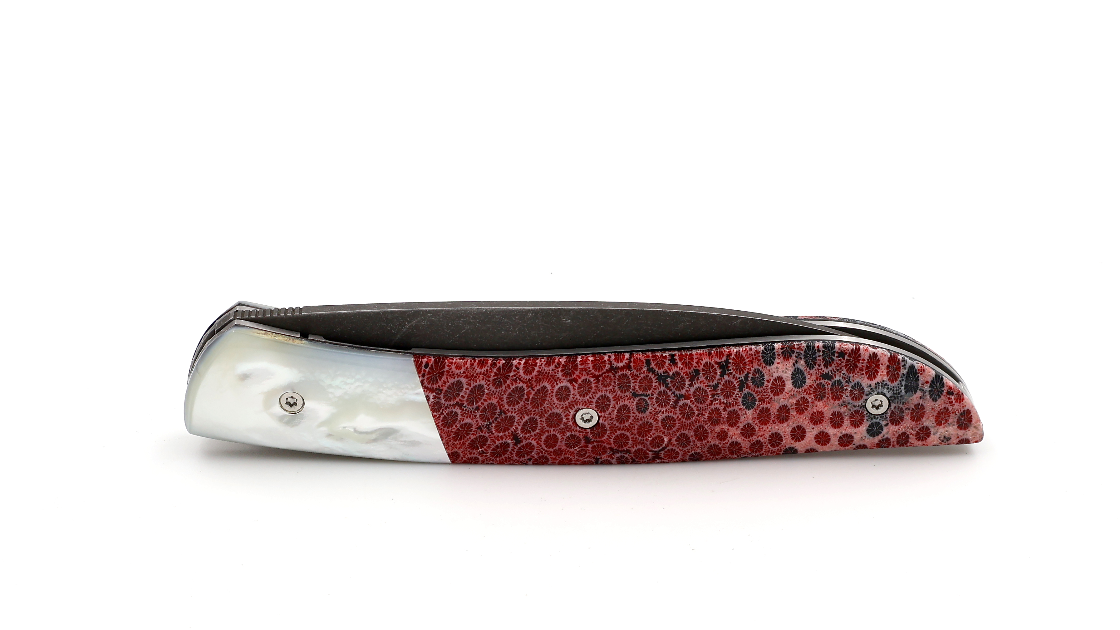 Atelier NÉVÉ Tim Bernard mother of pearl and coral stonewashed blade