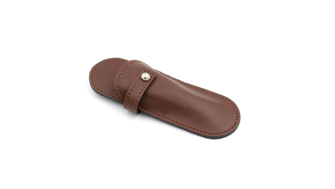 MAX CAPDEBARTHES  Leder Stecketui INFINITIF PATTE  9/10 cm