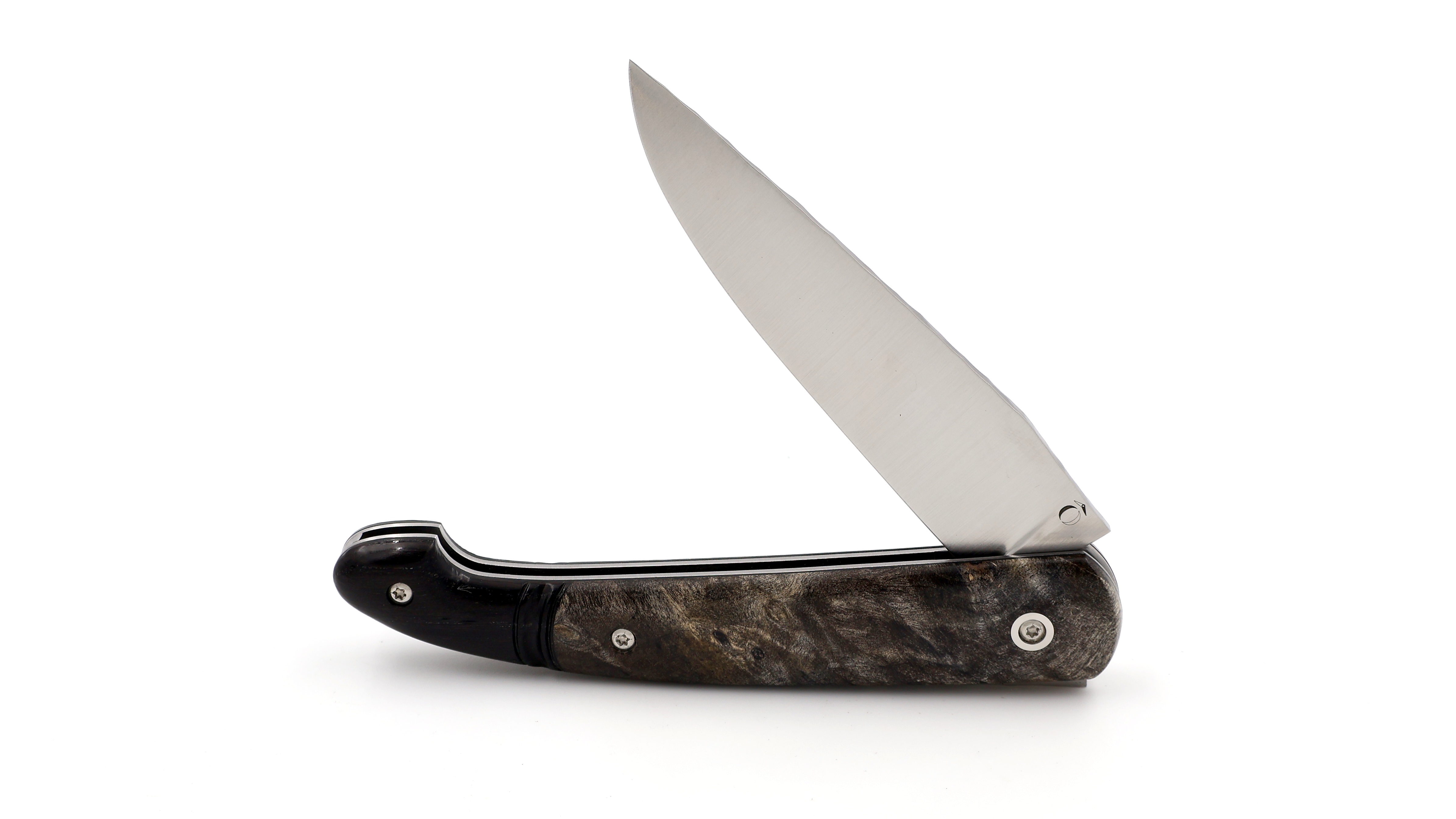 Atelier Odae Le PASSAGER buck eye burl & bogoak