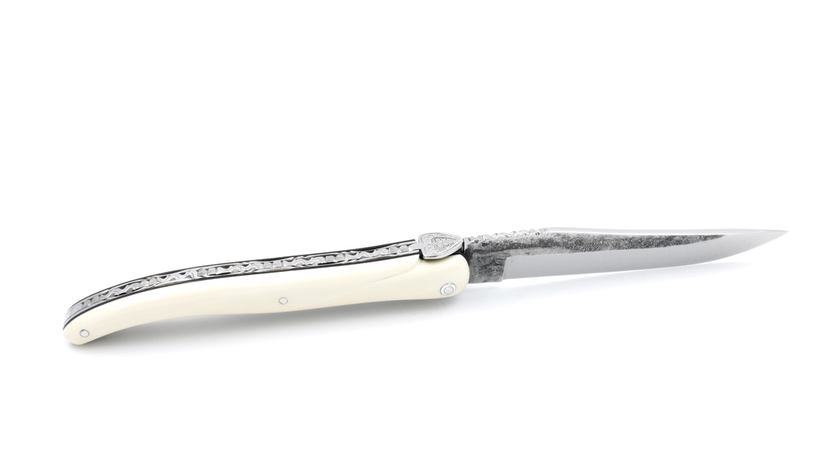 Laguiole en Aubrac MANDAILLES  Brut de Forge Mammutelfenbein massiv 12 cm