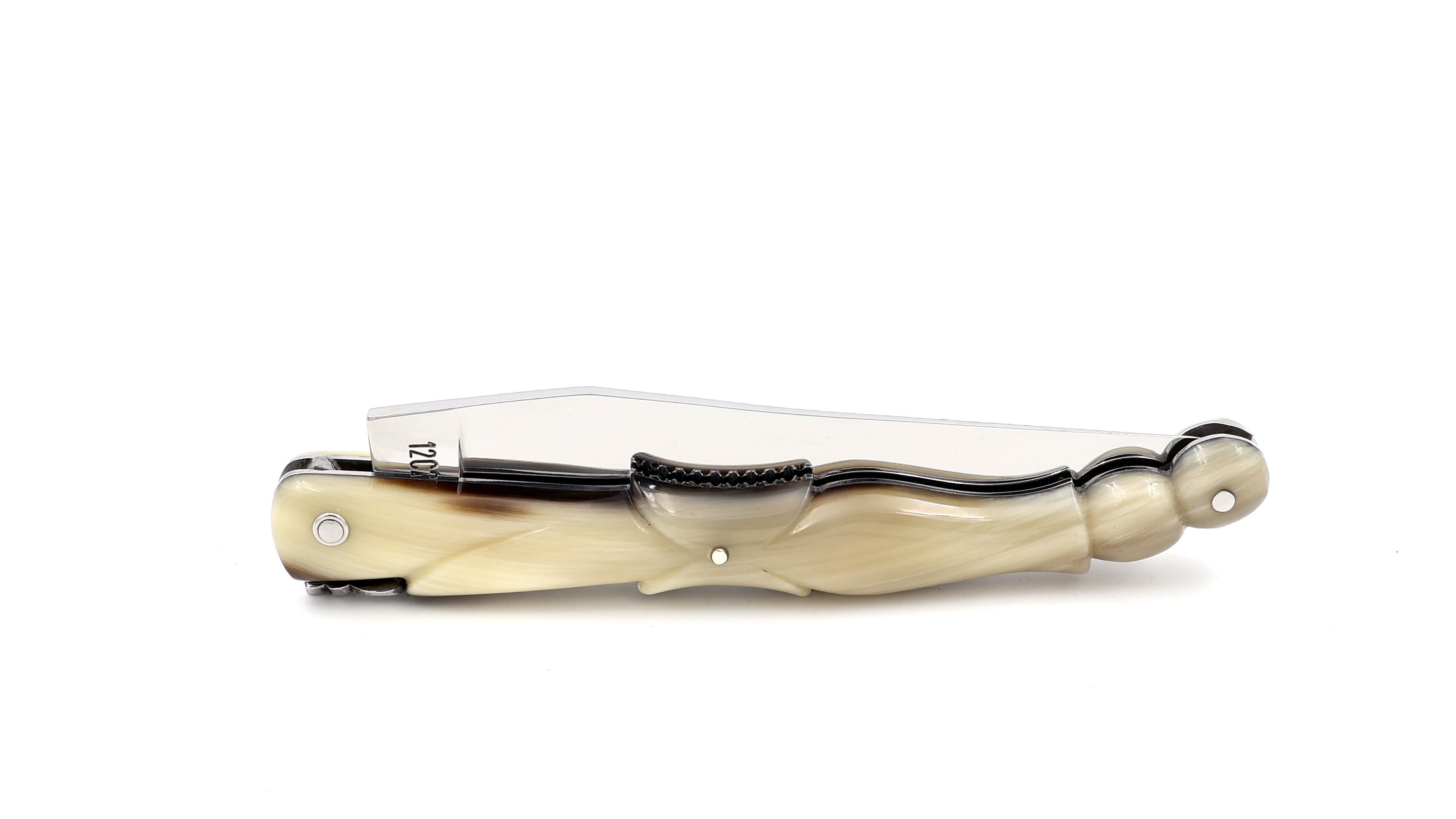 Laguiole en Aubrac Horn tip Pigeon wing with chiseled resort 12 cm