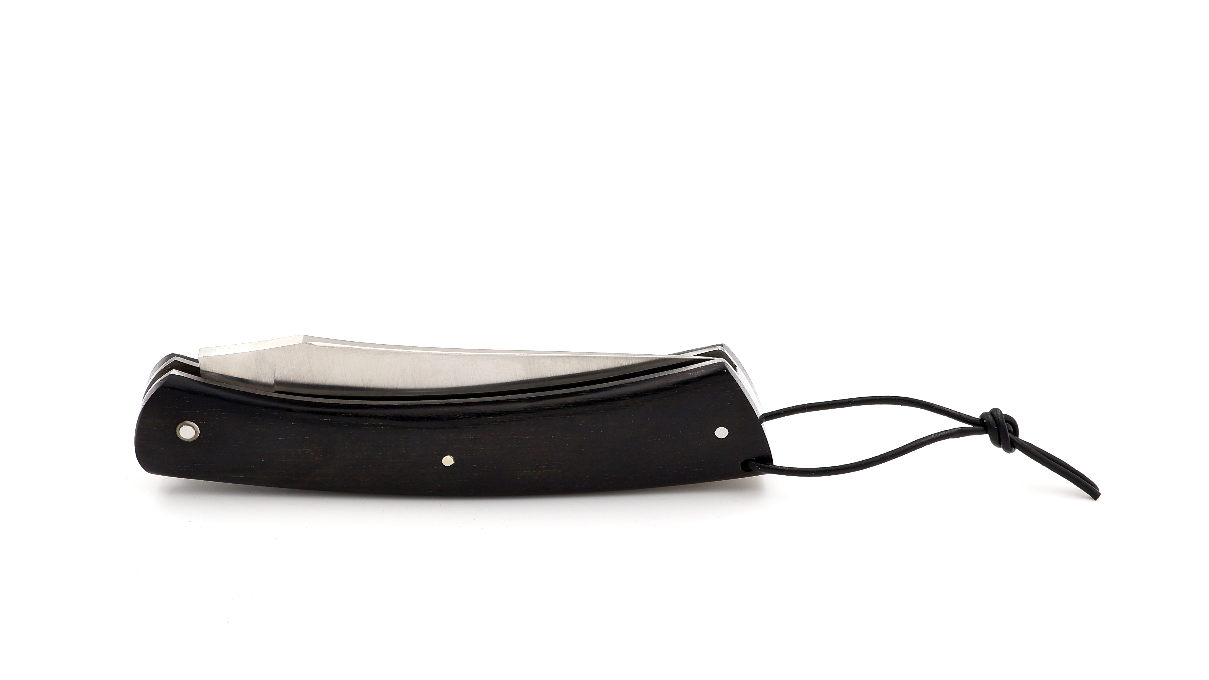 Laguiole en Aubrac CAMEMBERT knife ebony with guillochage