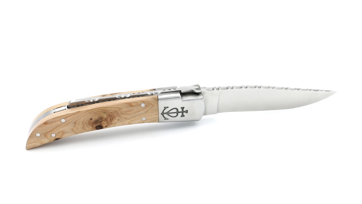 Le Camarguais knife juniper with chiseled plates and blade 12 cm