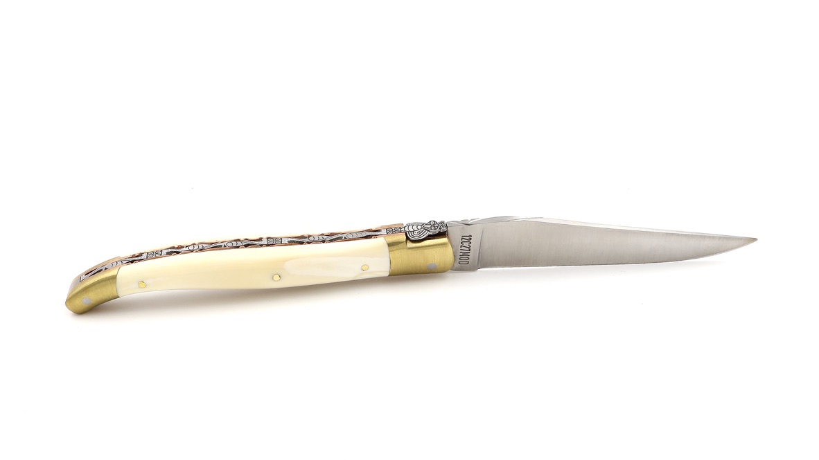 Laguiole en Aubrac knife BIJOU warthog with chiseled plates 12 cm