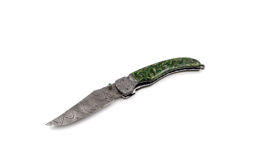 Oliver Moretti linerlock knife RIZZ green damascus blade 