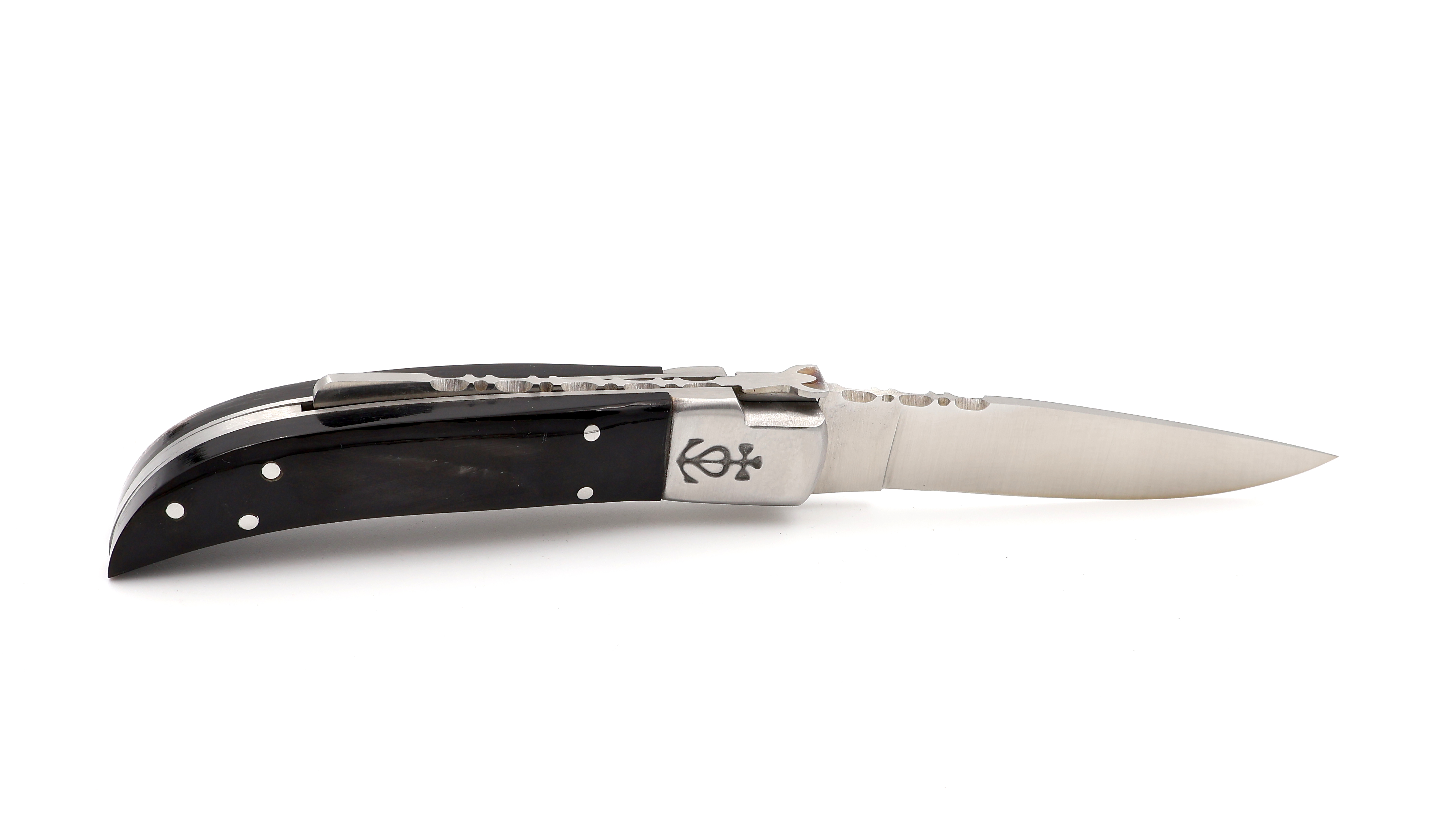 Le Camarguais knife buffalo horn 10 cm