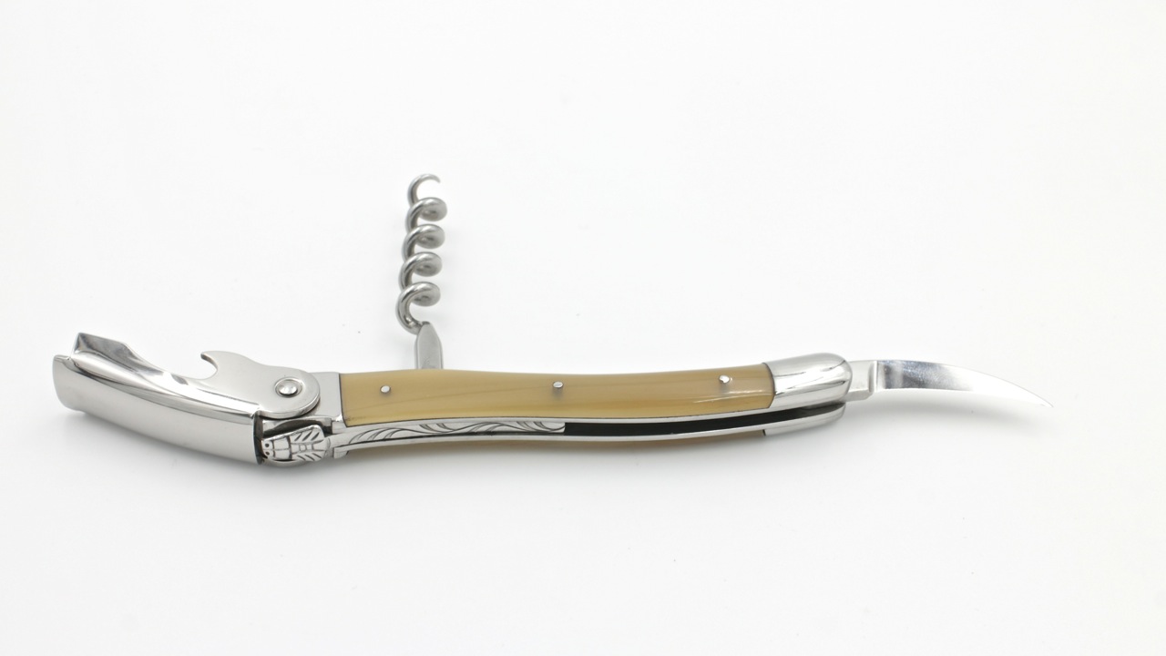 CLCL3002-2 Château Laguiole wine opener CLASSIC horn tip