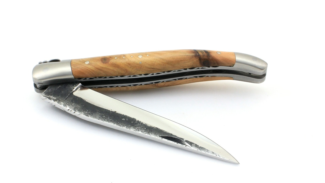 Laguiole en Aubrac double plate knife Brut de Forge Juniper 12 cm