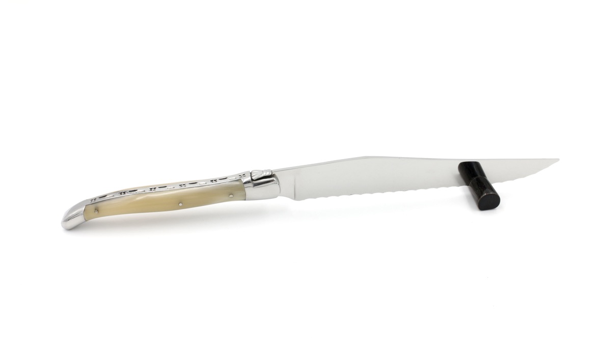 Laguiole en Aubrac bread knife Laguiole shape juniper shiny 18 cm