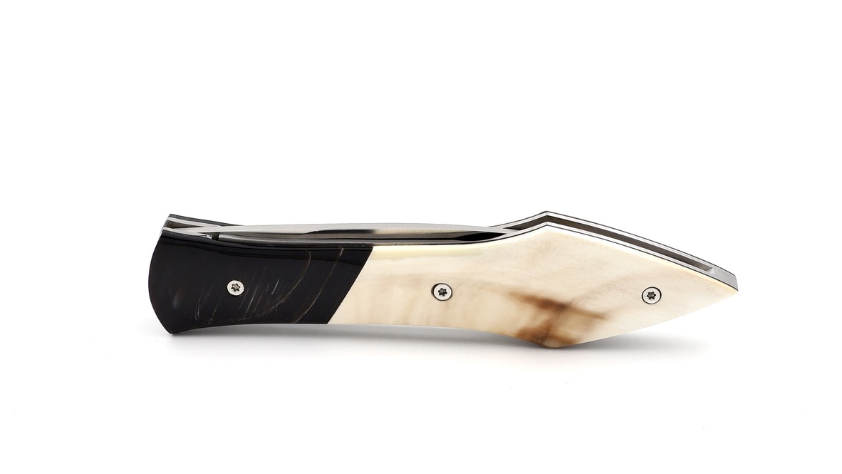 LARAUD Blades  L’Oegopsyde Büffel Wüstenwarzenschwein