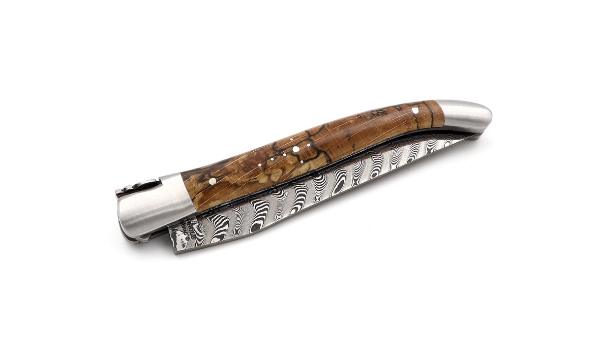 Laguiole en Aubrac DSC® Carbon damascus Aubrac beech chiseled plates 12 cm Laguiole en Aubrac DSC® Carbon damascus Aubrac beech chiseled plates 12 cm