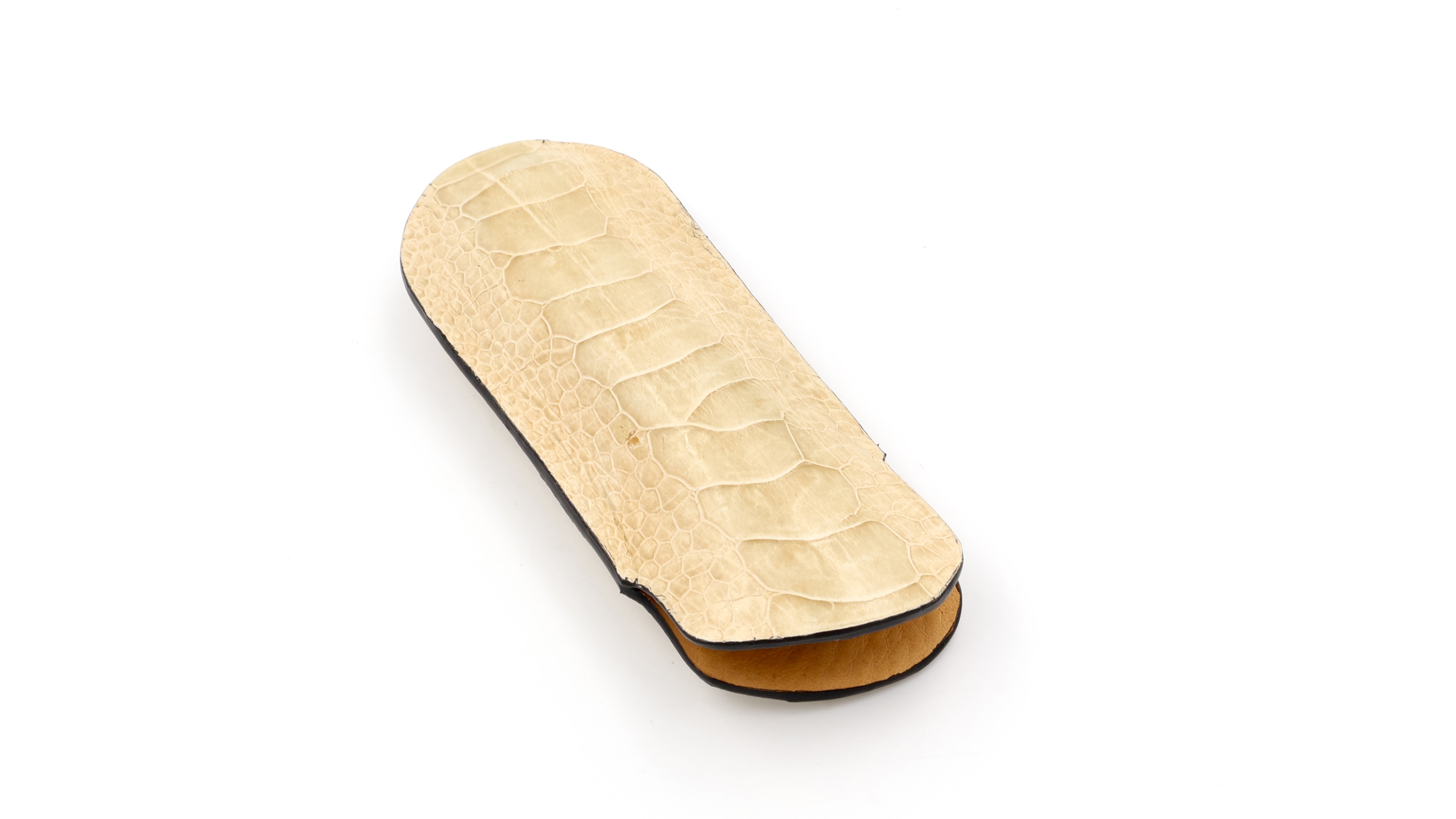 Atelier N°7 otrichleg leather ivory 14,5 cm