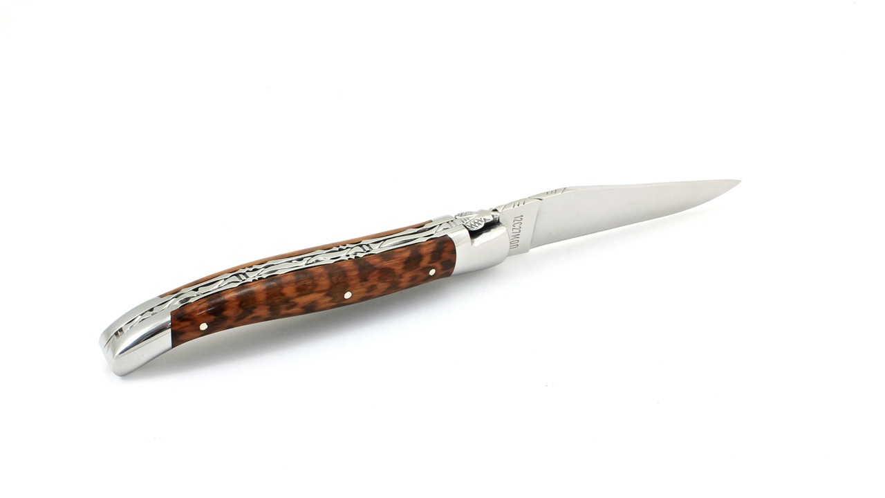 Laguiole en Aubrac doubleplate knife  snake wood 12 cm