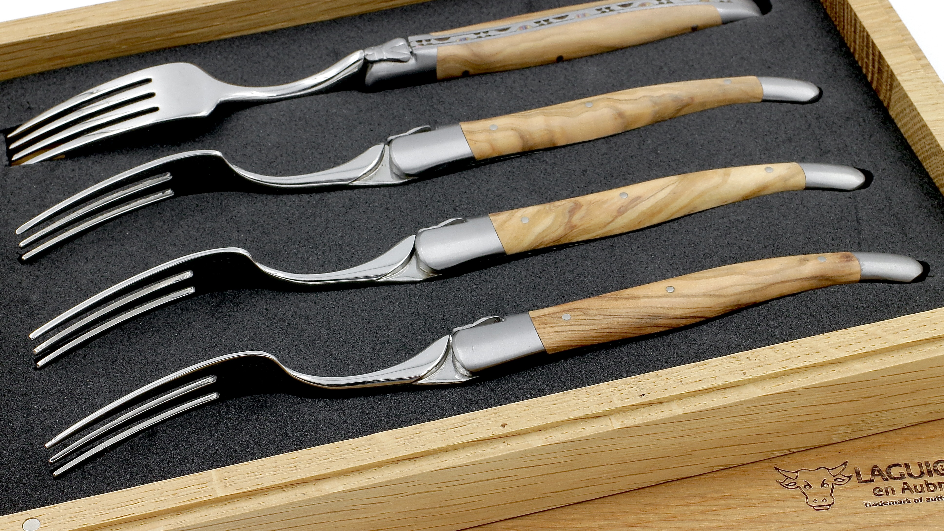 Laguiole en Aubrac Olive Laguiole Steakgabel Set