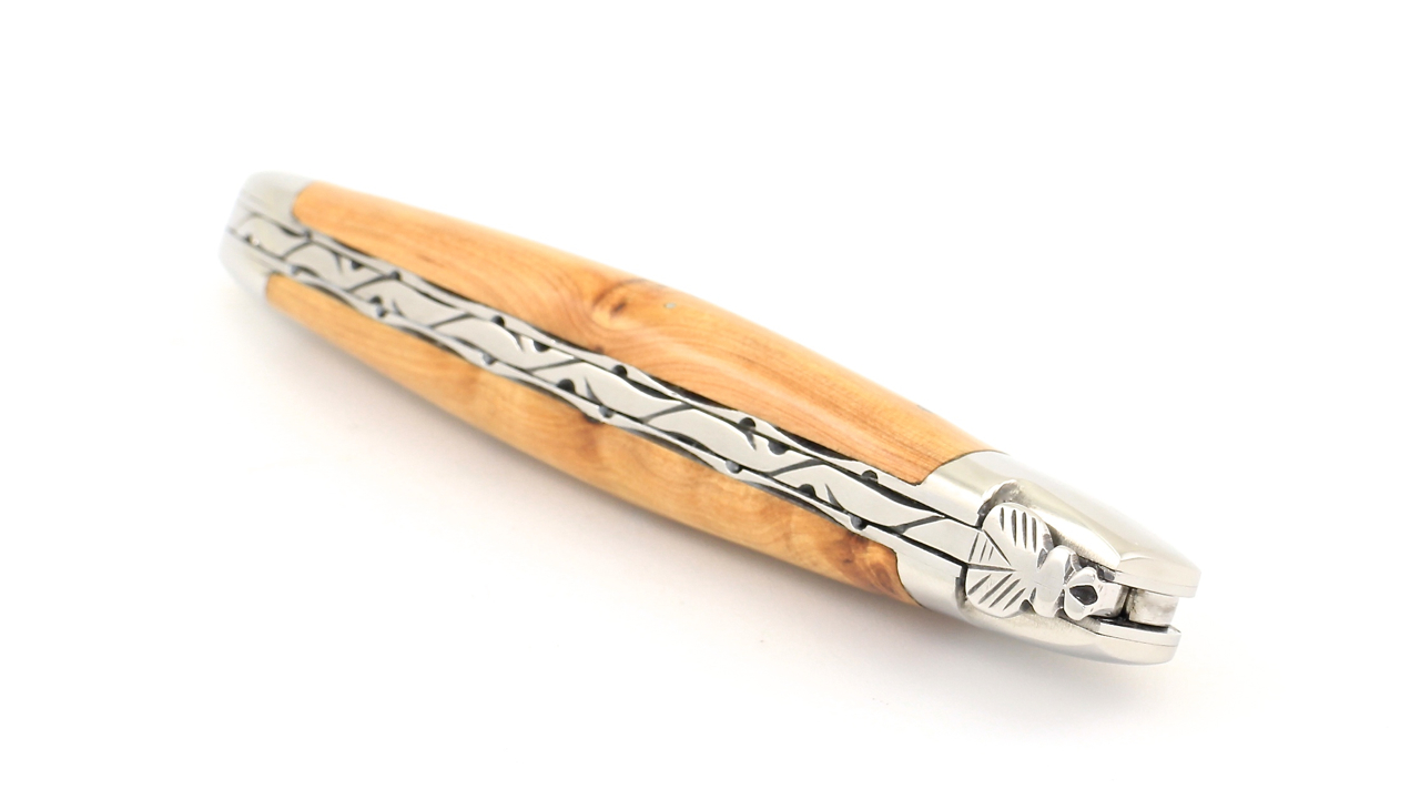 Laguiole en Aubrac Wacholder komplett guillochiert 12 cm poliert