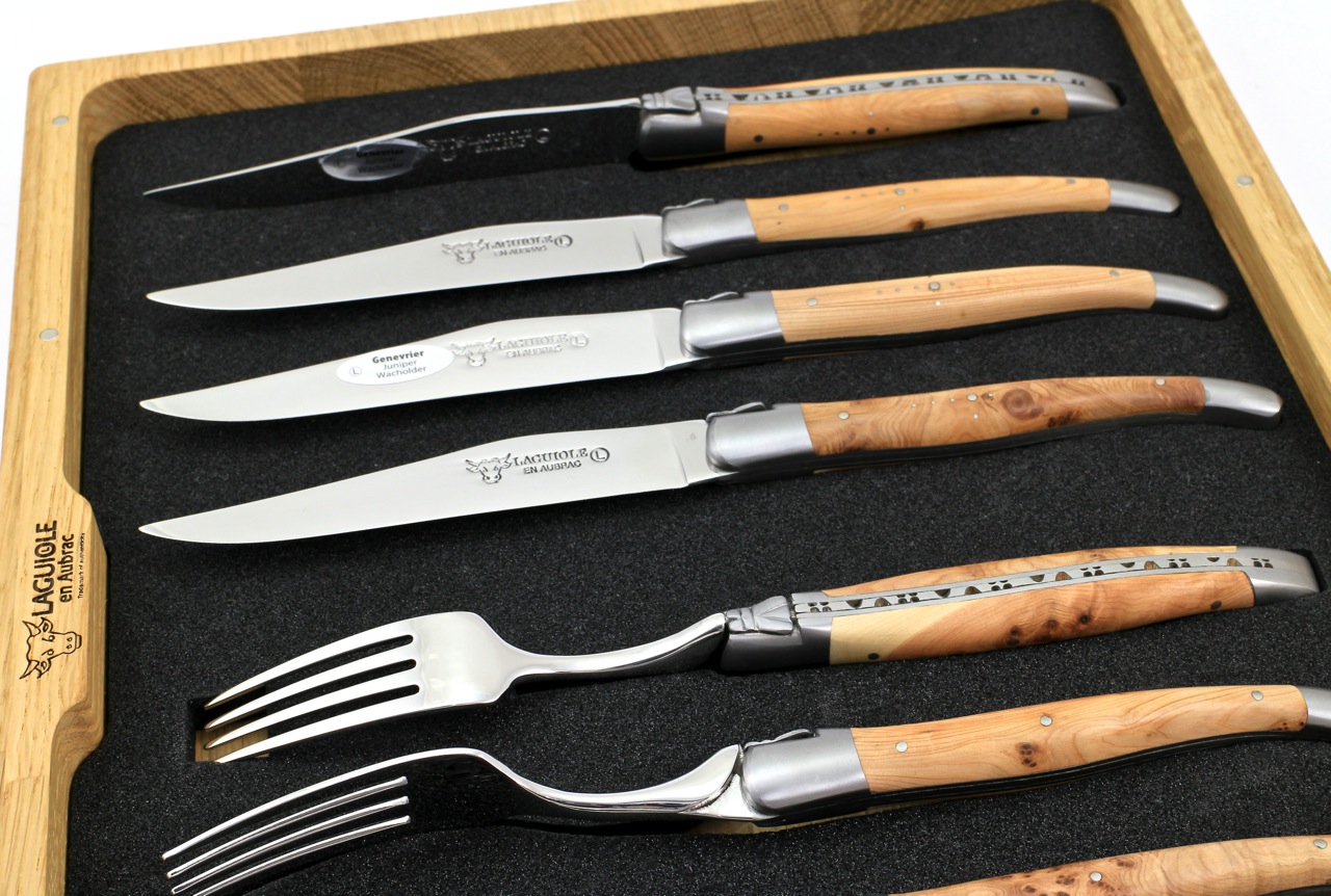 Laguiole en Aubrac Laguiole cutlery Set of 8 juniper
