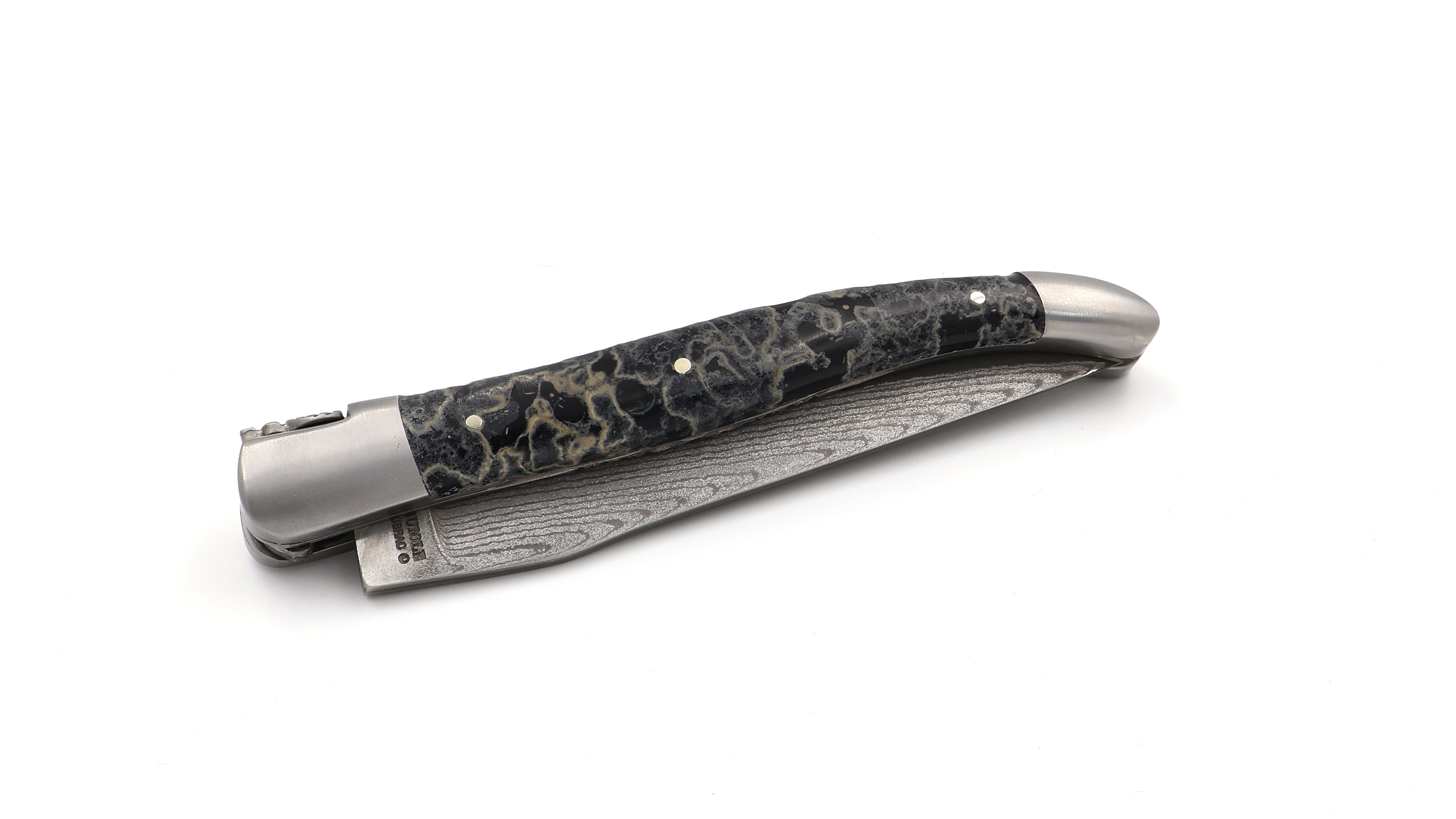 Laguiole en Aubrac Laguiole  VG10 damascus knife black lavastone doubelplates 12 cm