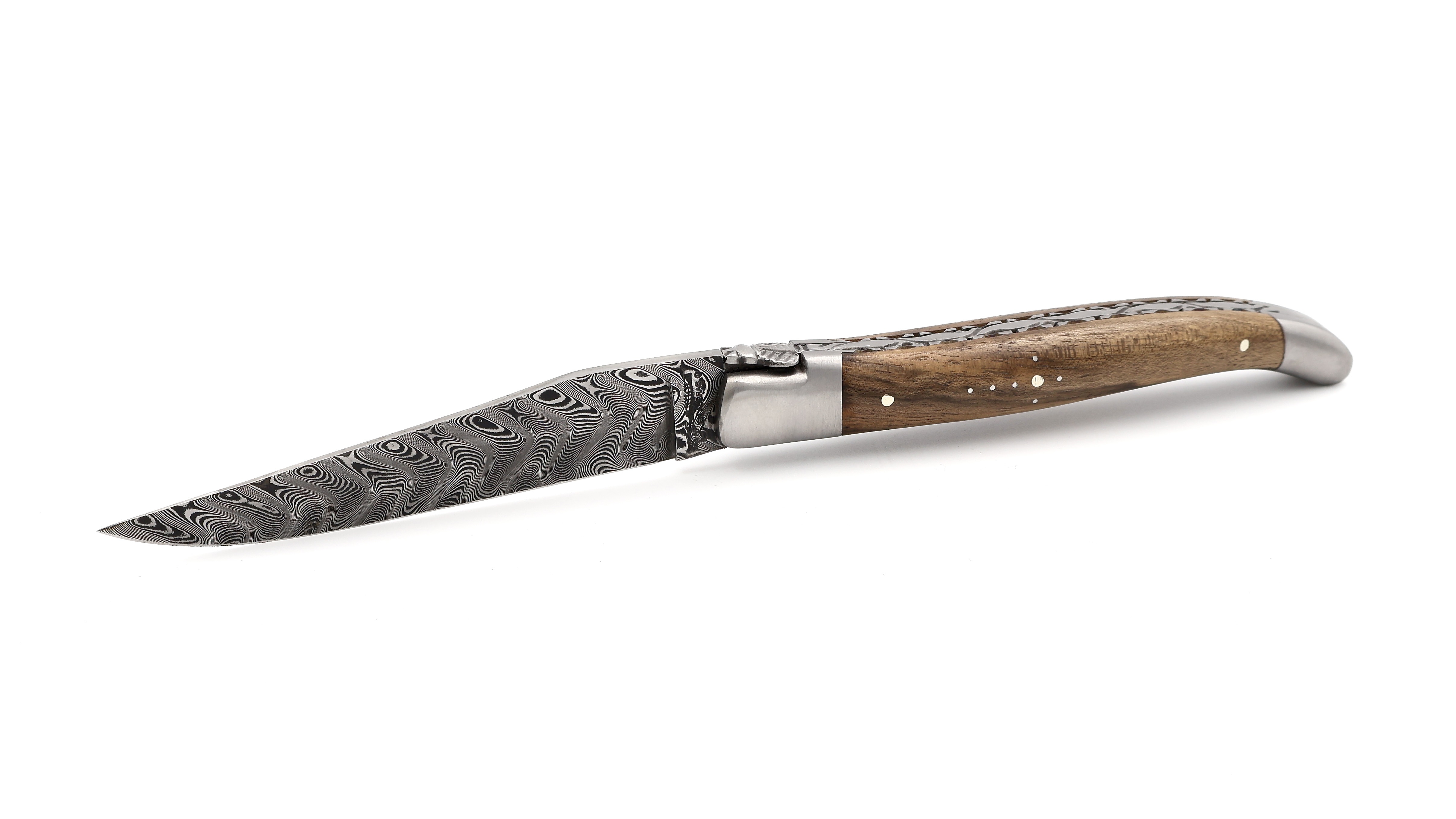 Laguiole en Aubrac damascus walnut with chiseled plates 12 cm