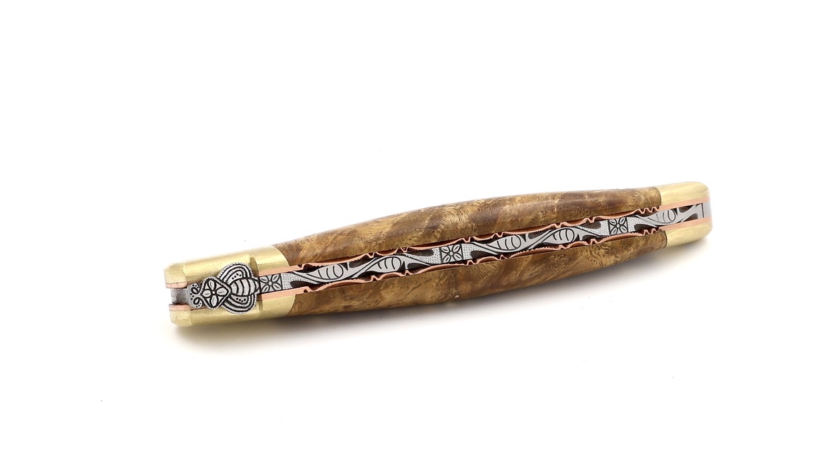 Laguiole en Aubrac knife BIJOU DSC® damascus amboina burlwood with chiseled plates 12 cm