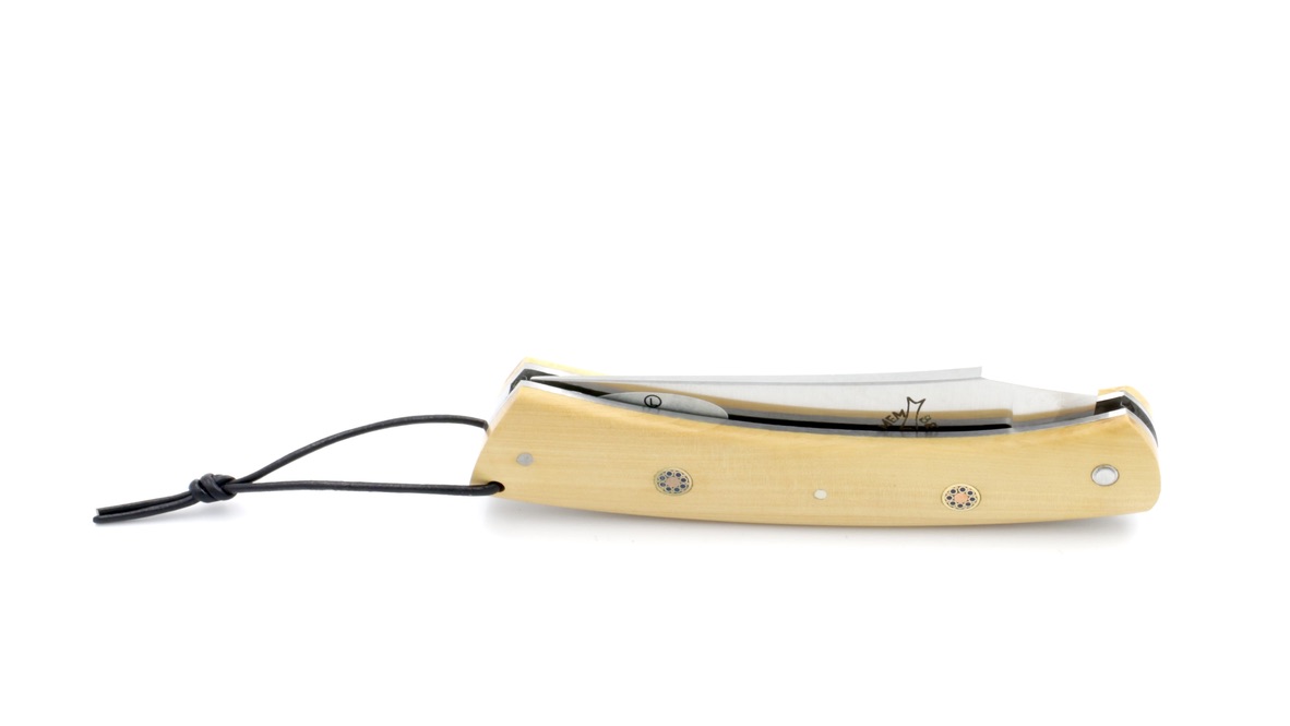 Laguiole en Aubrac CAMEMBERT knife boxwood mosaik pins