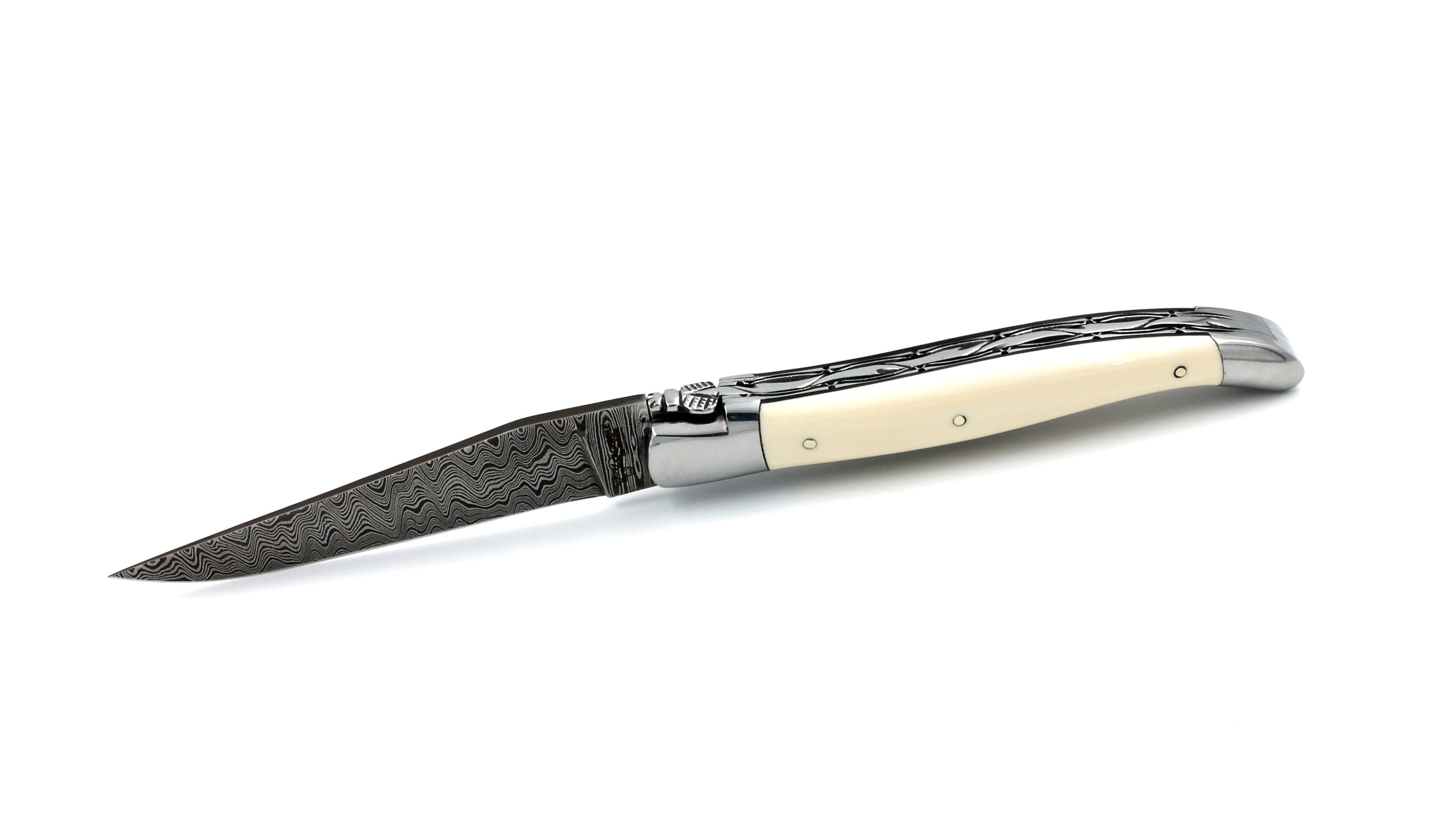 Laguiole en Aubrac Mammutelfenbein Doppelplatine Damastklinge 12 cm 