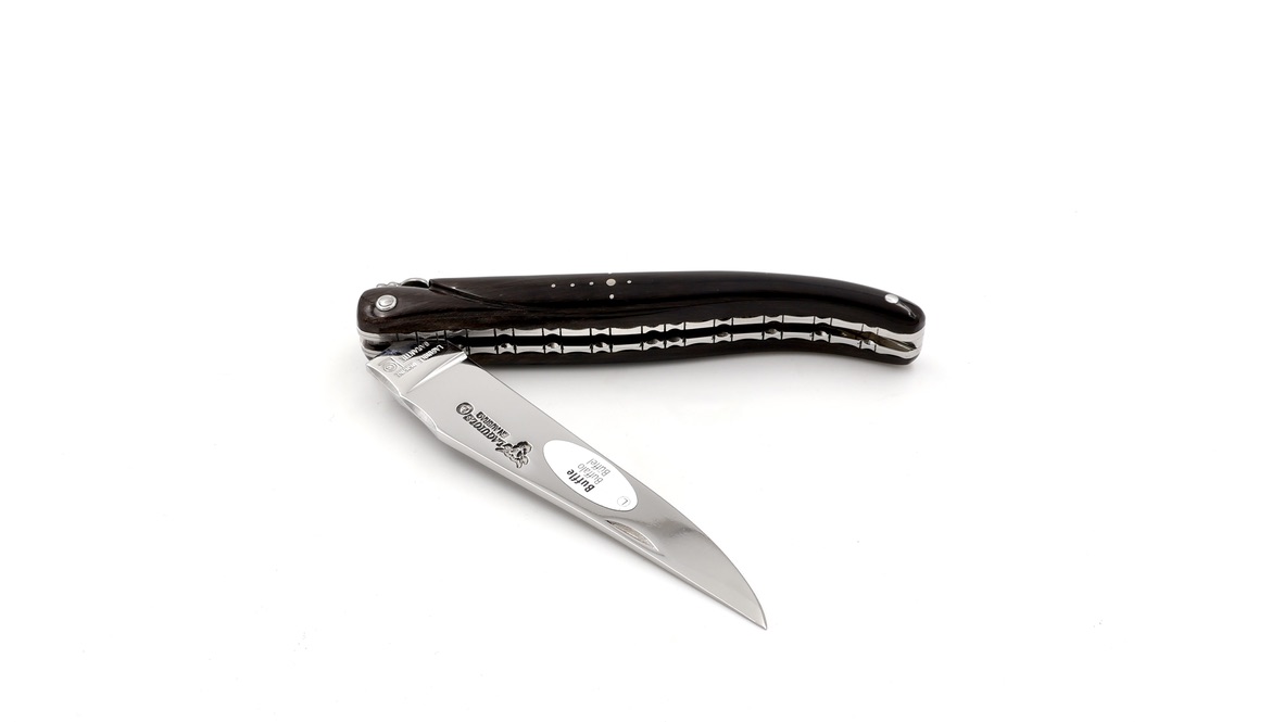 Laguiole en Aubrac double plates knife full handle buffalo horn 12 cm