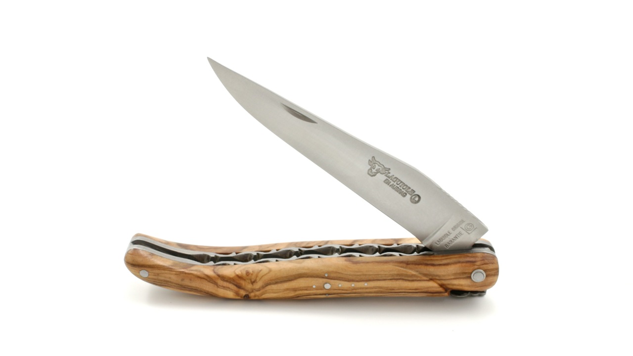 Laguiole en Aubrac double plates knife full handle Olive wood 12 cm