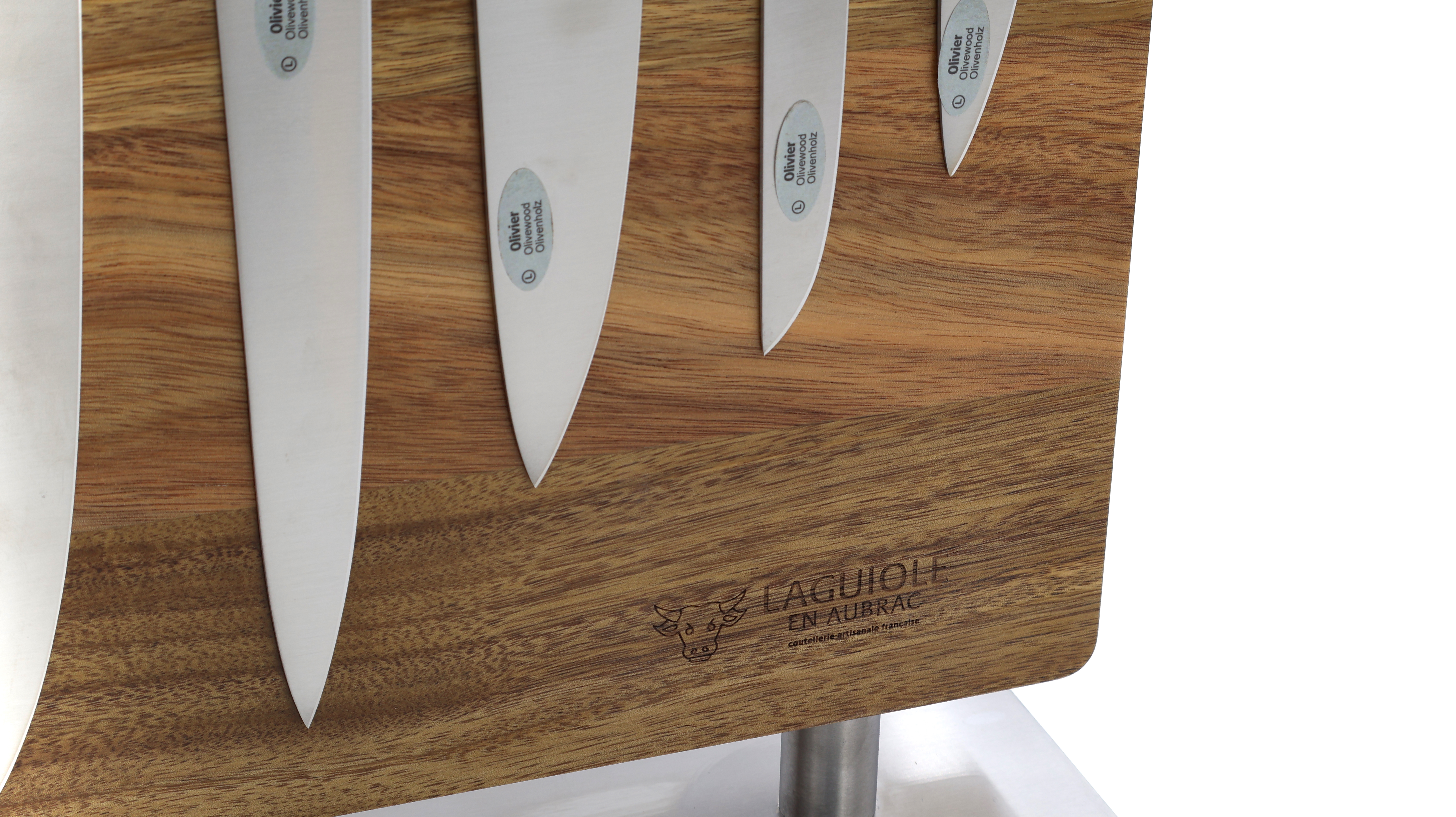 Laguiole en Aubrac Olive wood Set of 6 kitchen knives with magnetic acacia block