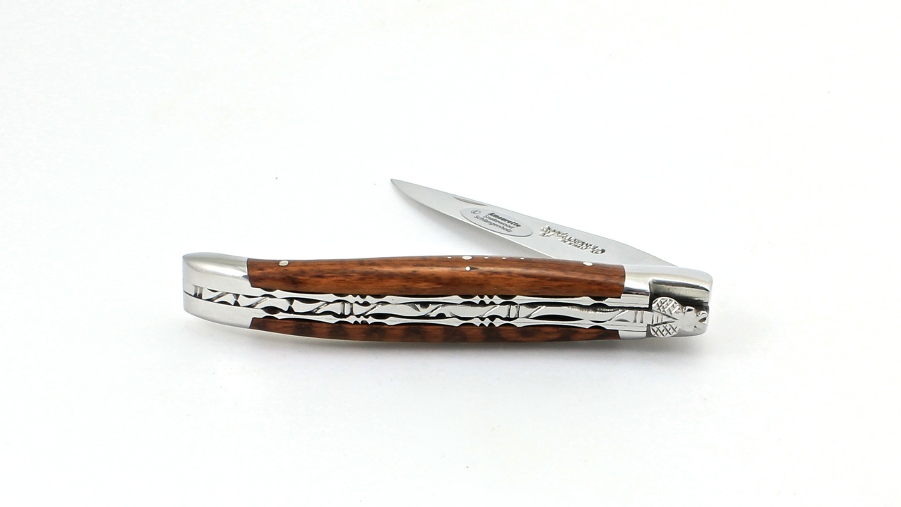 Laguiole en Aubrac doubleplate knife  snake wood 12 cm