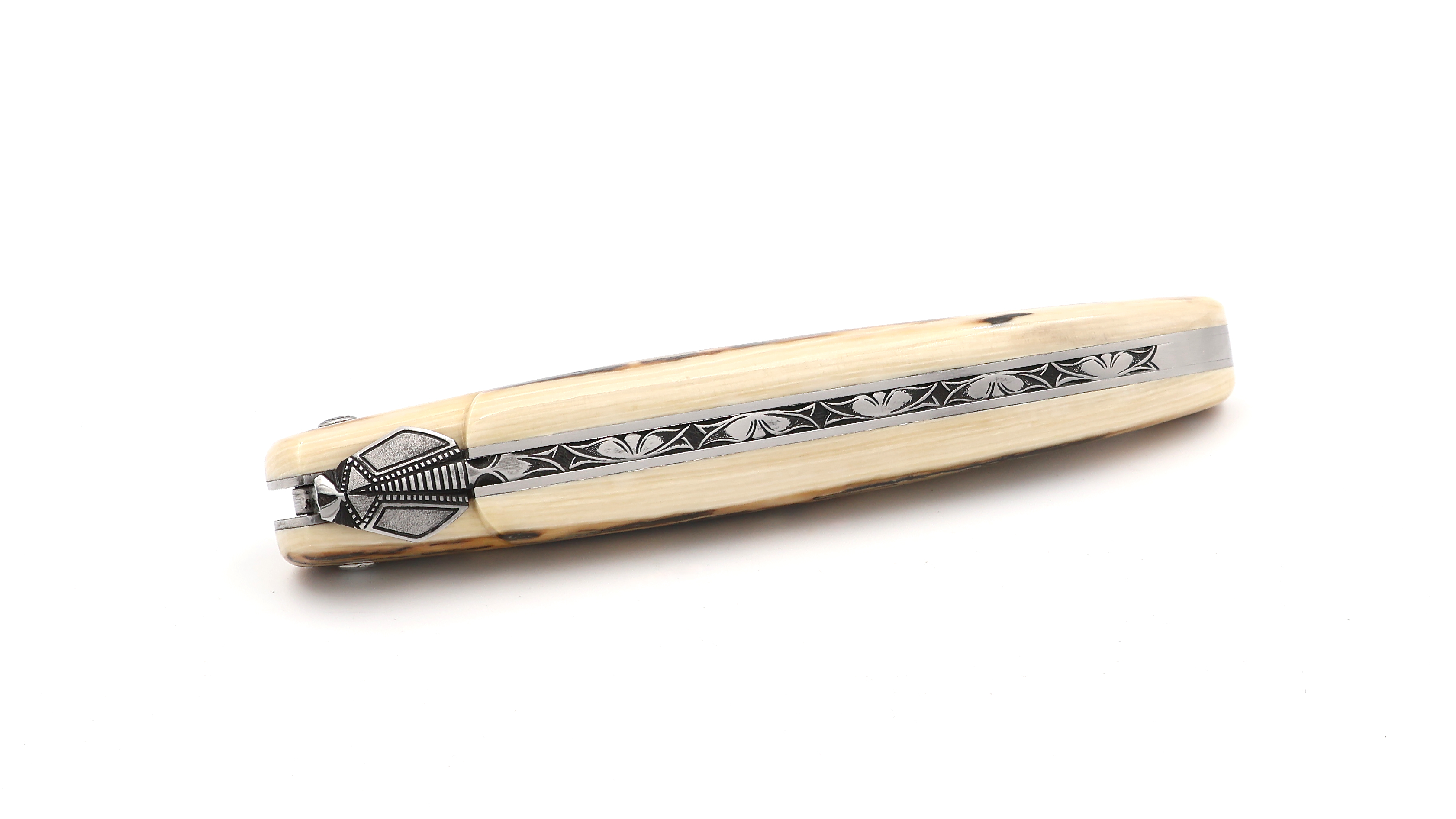 Laguiole en Aubrac Laguiole knife unique piece full handle mammoth ivory twisted damascus blade 12 cm