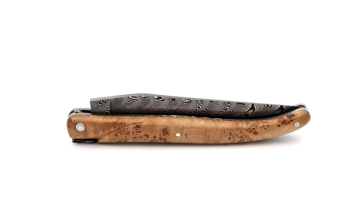 Laguiole en Aubrac damascus full handle juniper wood with double plates 12 cm