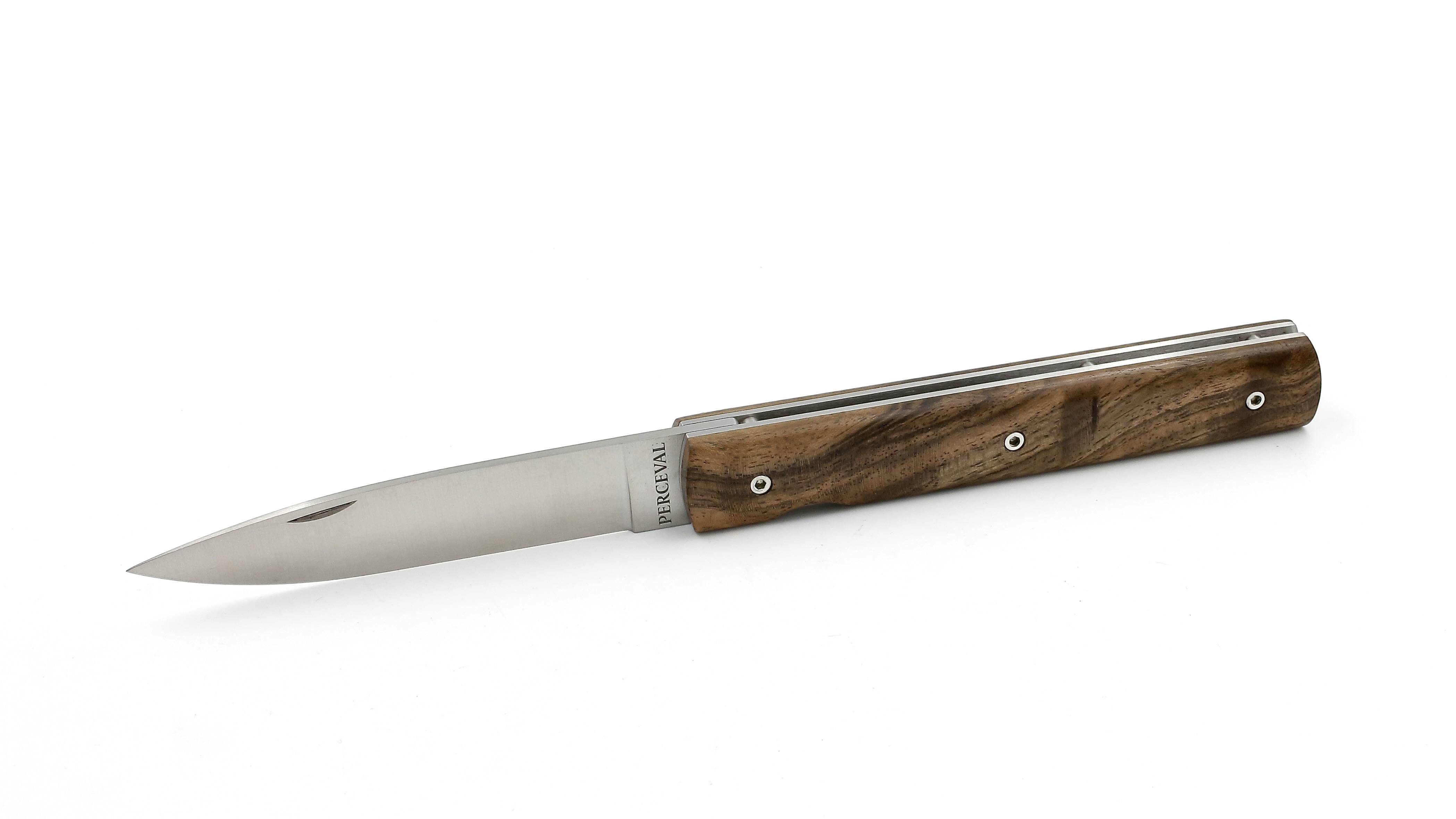 76302EDF-700B-45D8-AE1E-05E12EF5C86C_1_201_a PERCEVAL Le Francais walnut wood