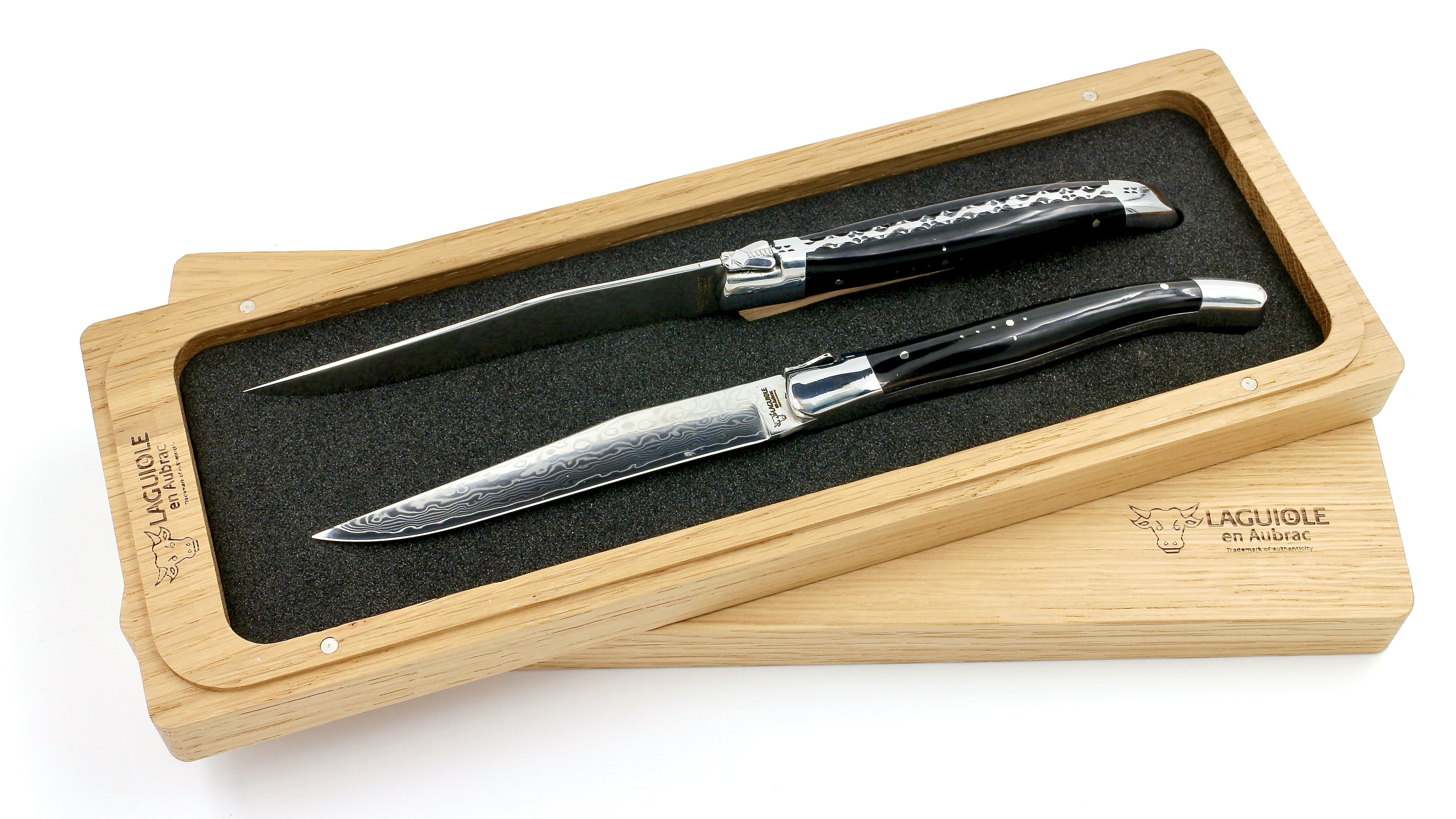 Laguiole en Aubrac Laguiole Steakmesser Büffelhorn mit VG10 Damastklinge Set 2-tlg.