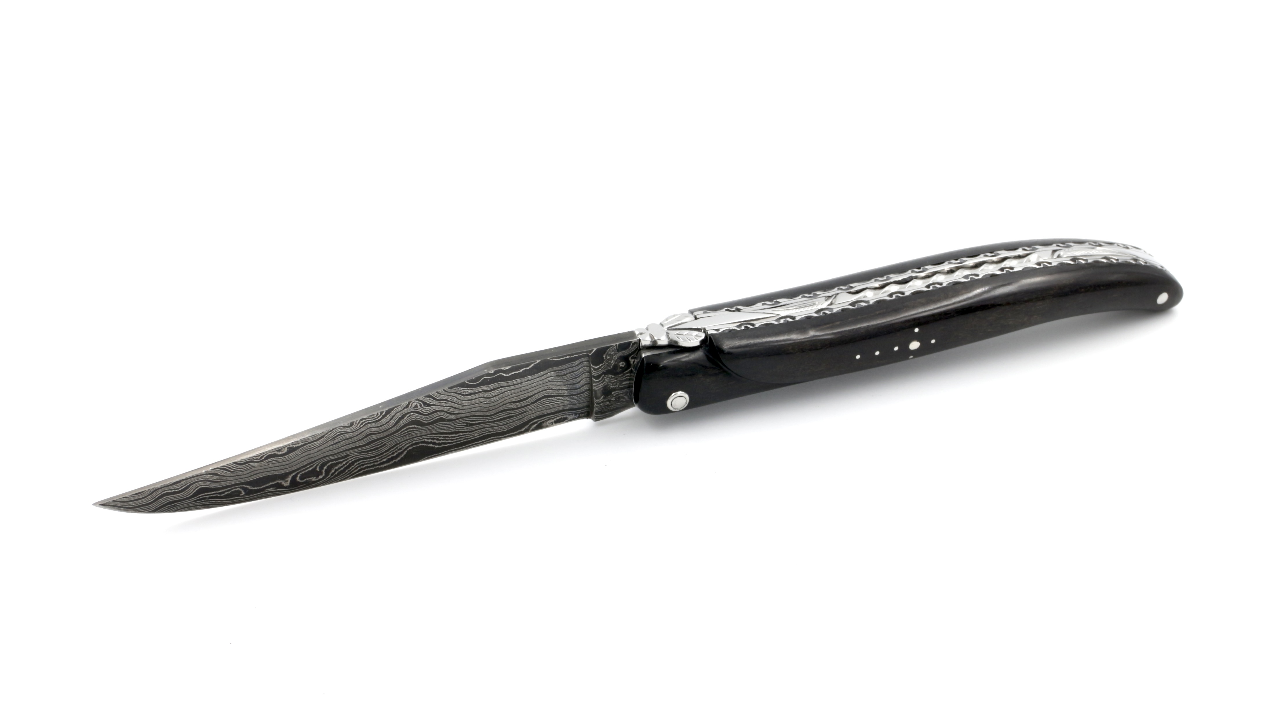 0B7A2E74-F89C-4D2F-8E5E-E7F3E93D1AA6_1_201_a Laguiole en Aubrac Damast Ebenholz massiv Doppelplatine 12 cm