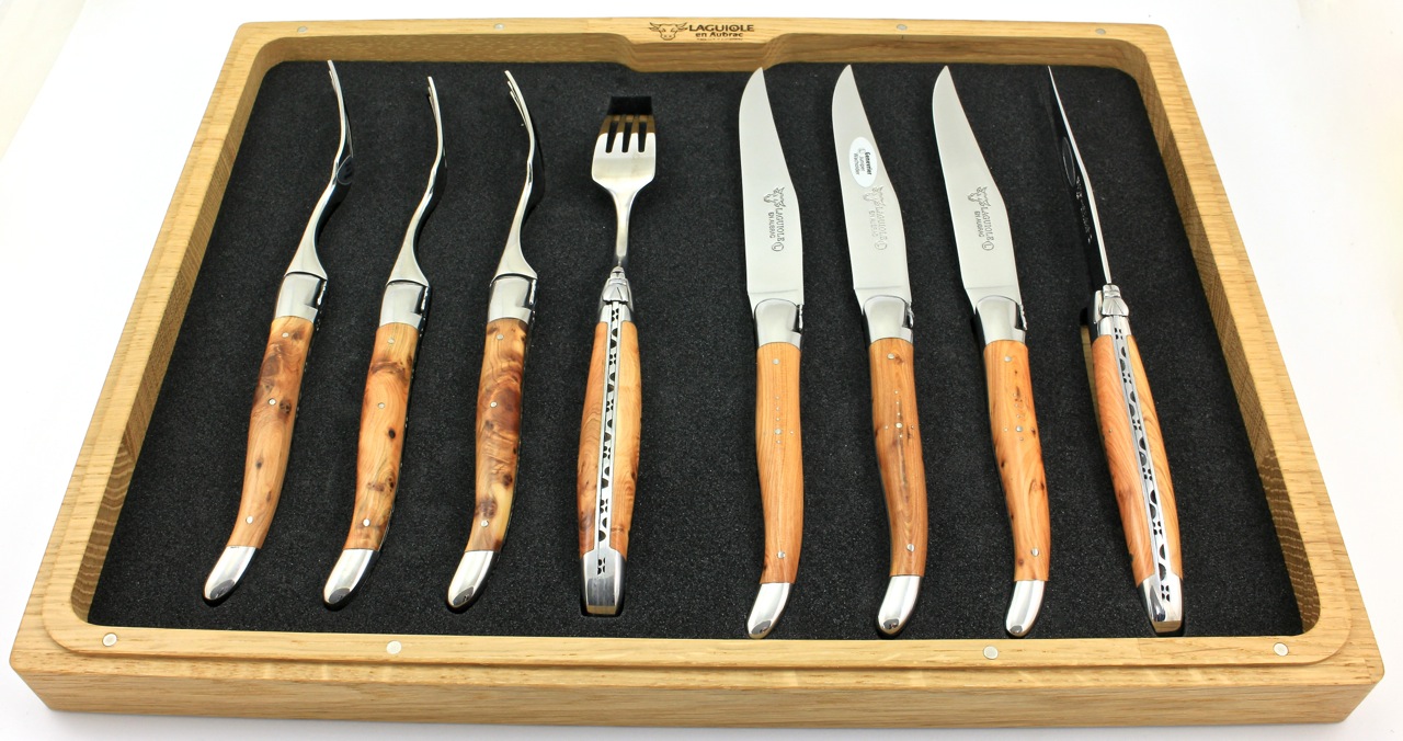 Laguiole en Aubrac Laguiole cutlery Set of 12 juniper shiny