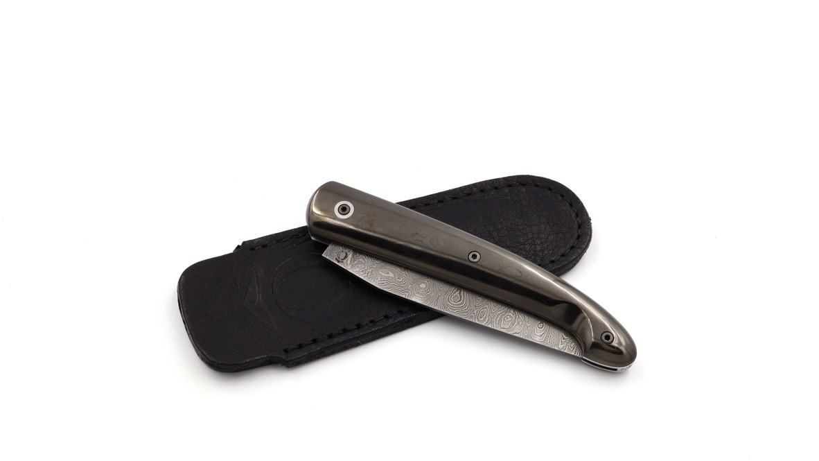 Atelier Odae Le PASSAGER carbonfiber damascus blade