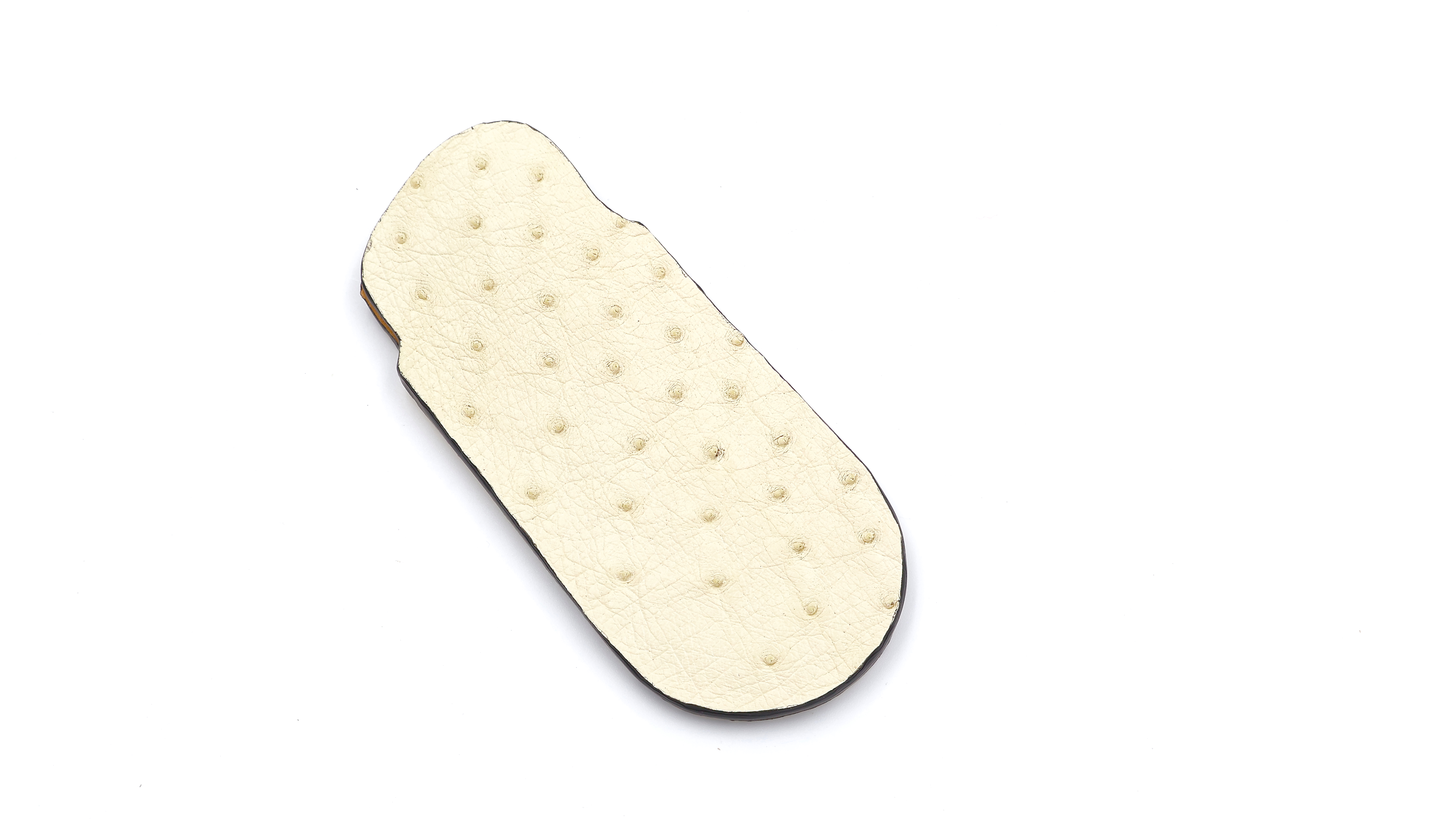 Atelier N°7 ostrich leather ivory color 14,5 cm
