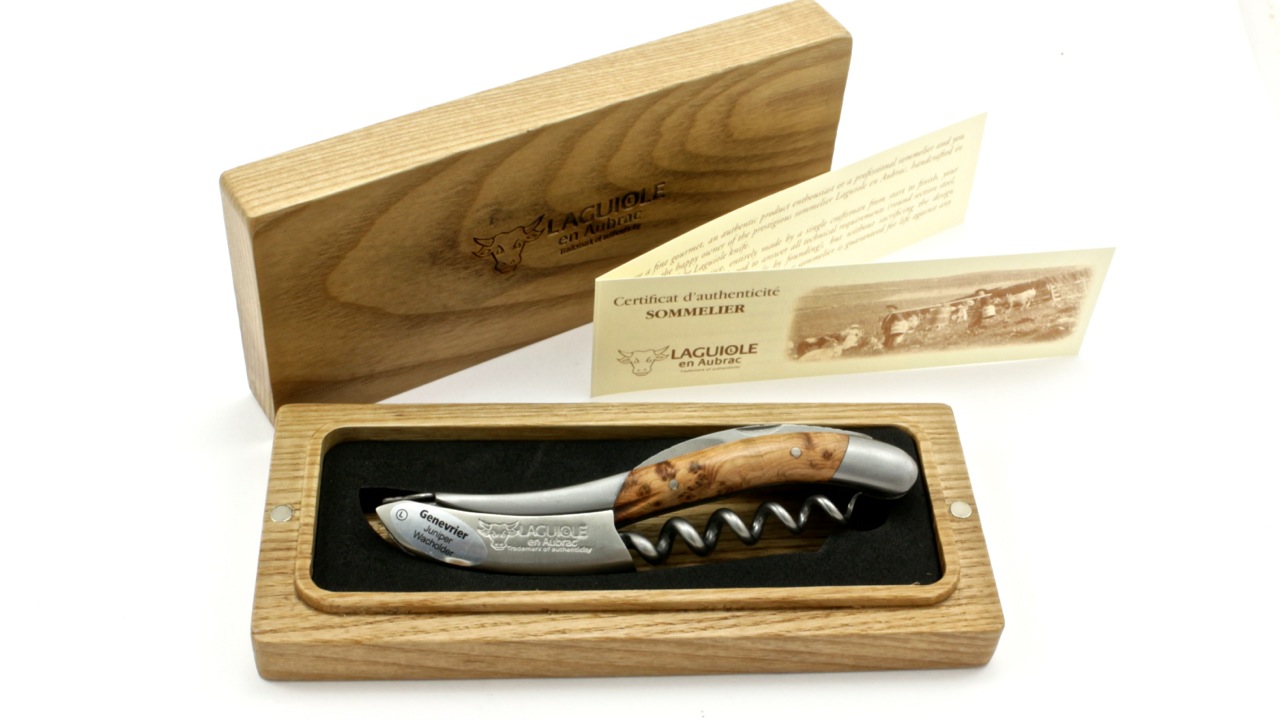 Laguiole en Aubrac Laguiole Sommelier knife juniper handcarved