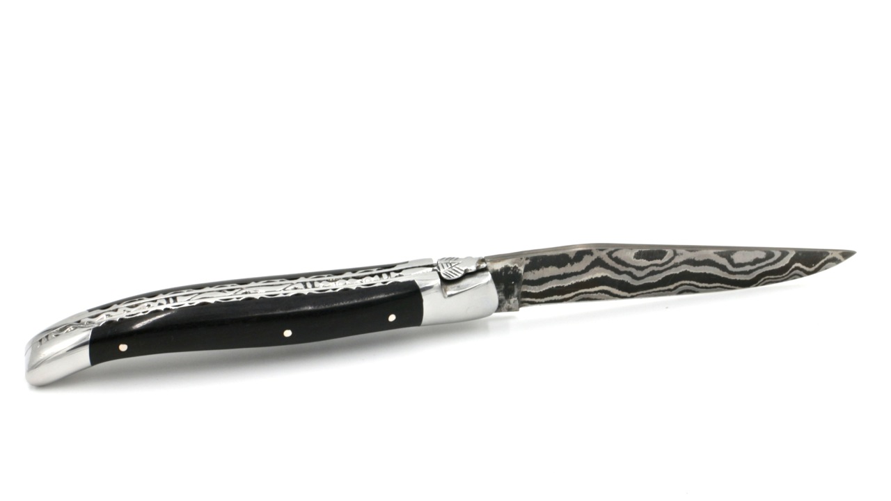 Laguiole en Aubrac double plate knife damascus ebony wood 12 cm