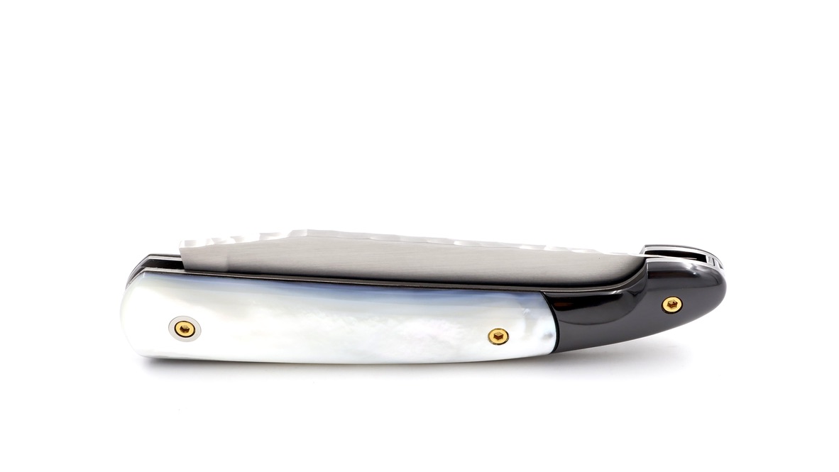 Atelier Odae Le PASSAGER mother of pearl and zirconium