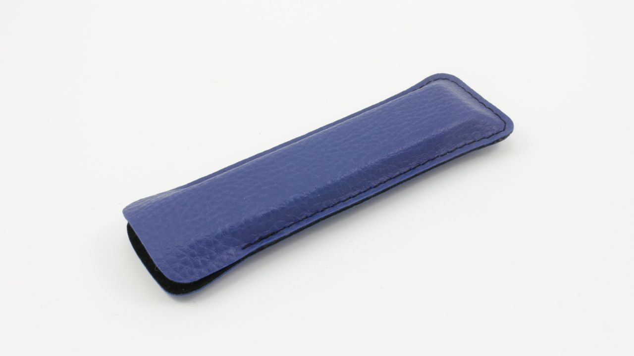 Stein-mit-Etui-blau Natural grindstone with two grits including case blue