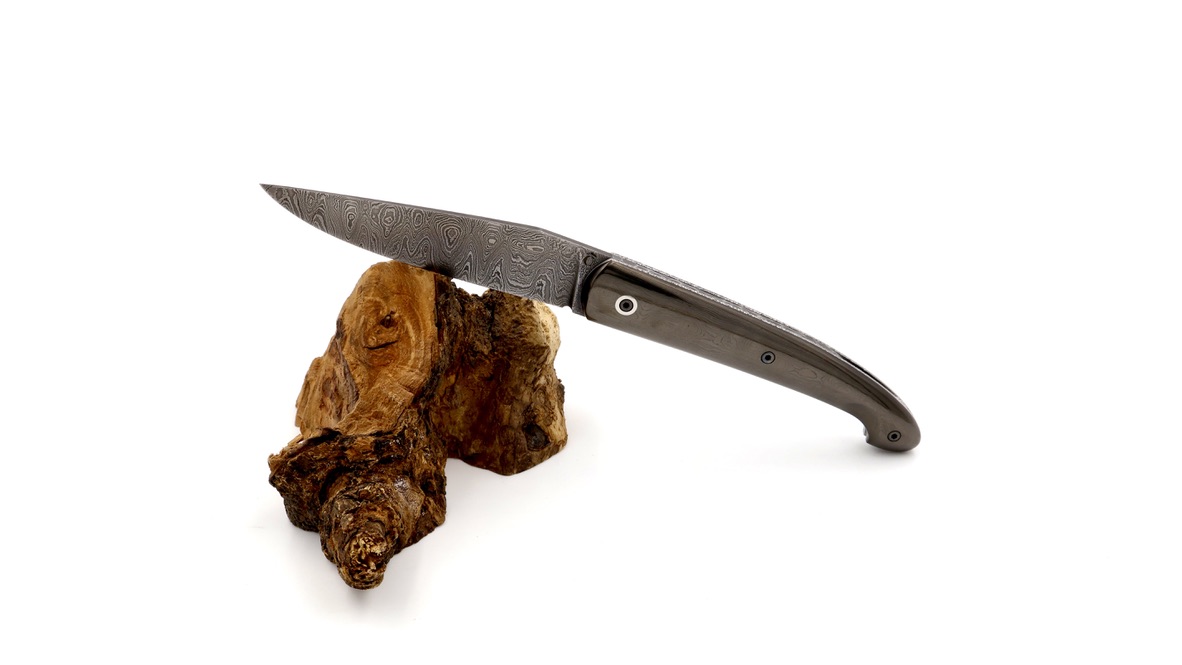 Atelier Odae Le PASSAGER carbonfiber damascus blade