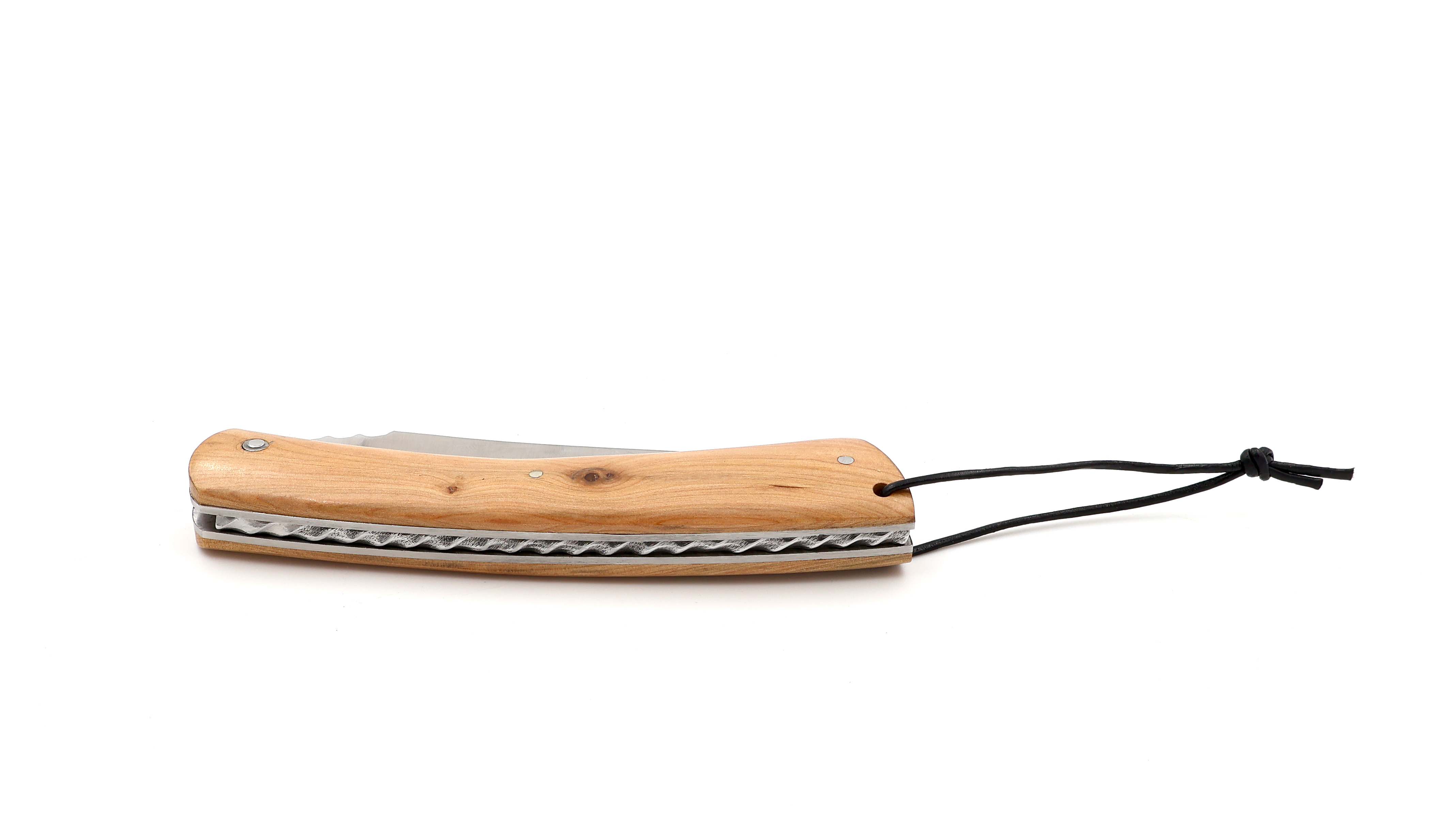 Laguiole en Aubrac CAMEMBERT knife juniper spiral spring