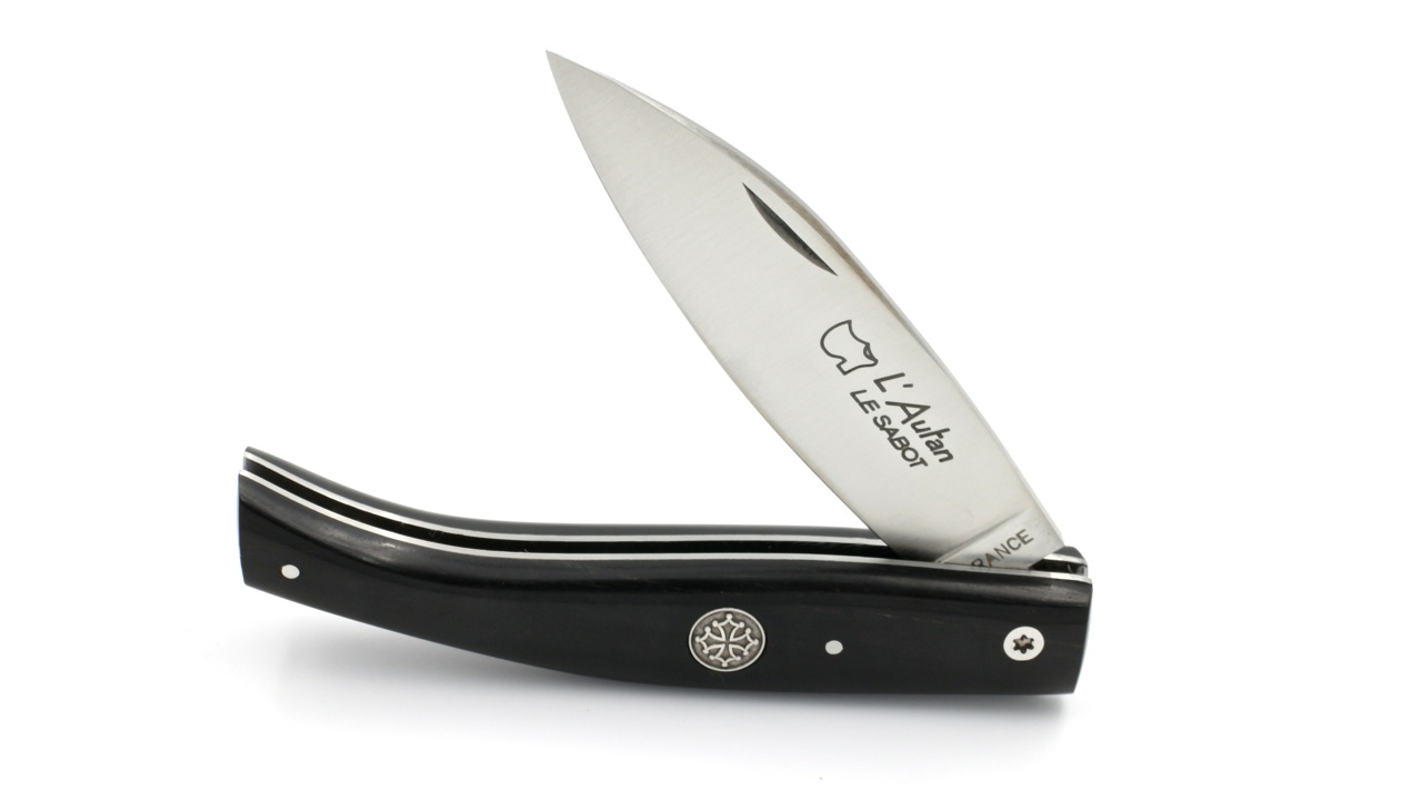 241125-4 AU SABOT L'AUTAN ebony occitan cross