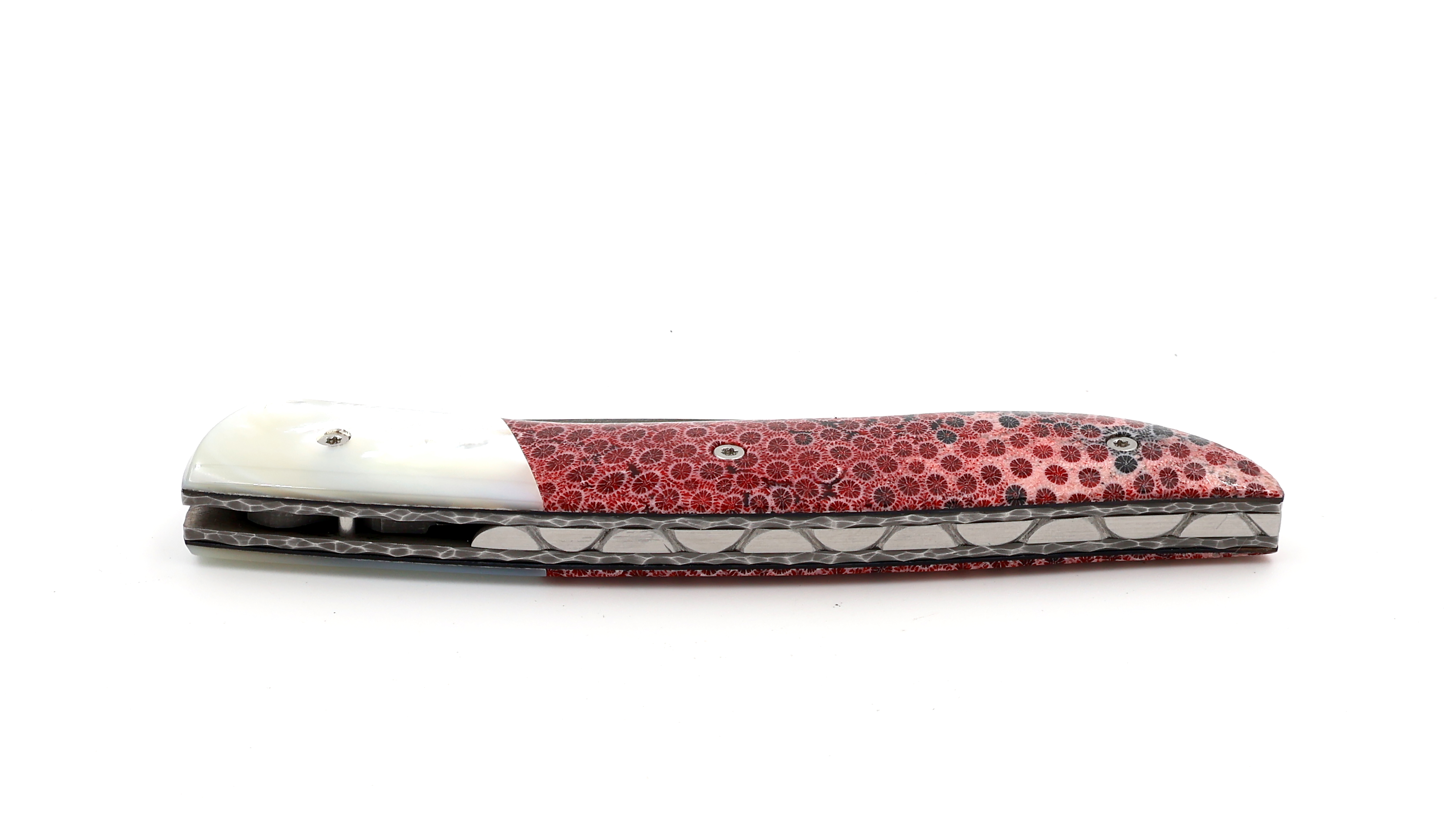 Atelier NÉVÉ Tim Bernard mother of pearl and coral stonewashed blade