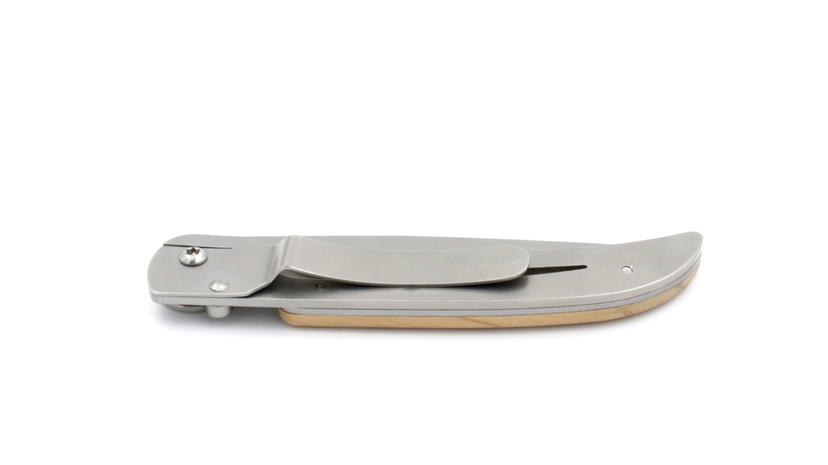 Le Camarguais liner lock knife olive wood