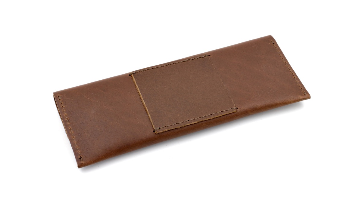 Laguiole en Aubrac leather pouch with two press studs leather brown 12 cm